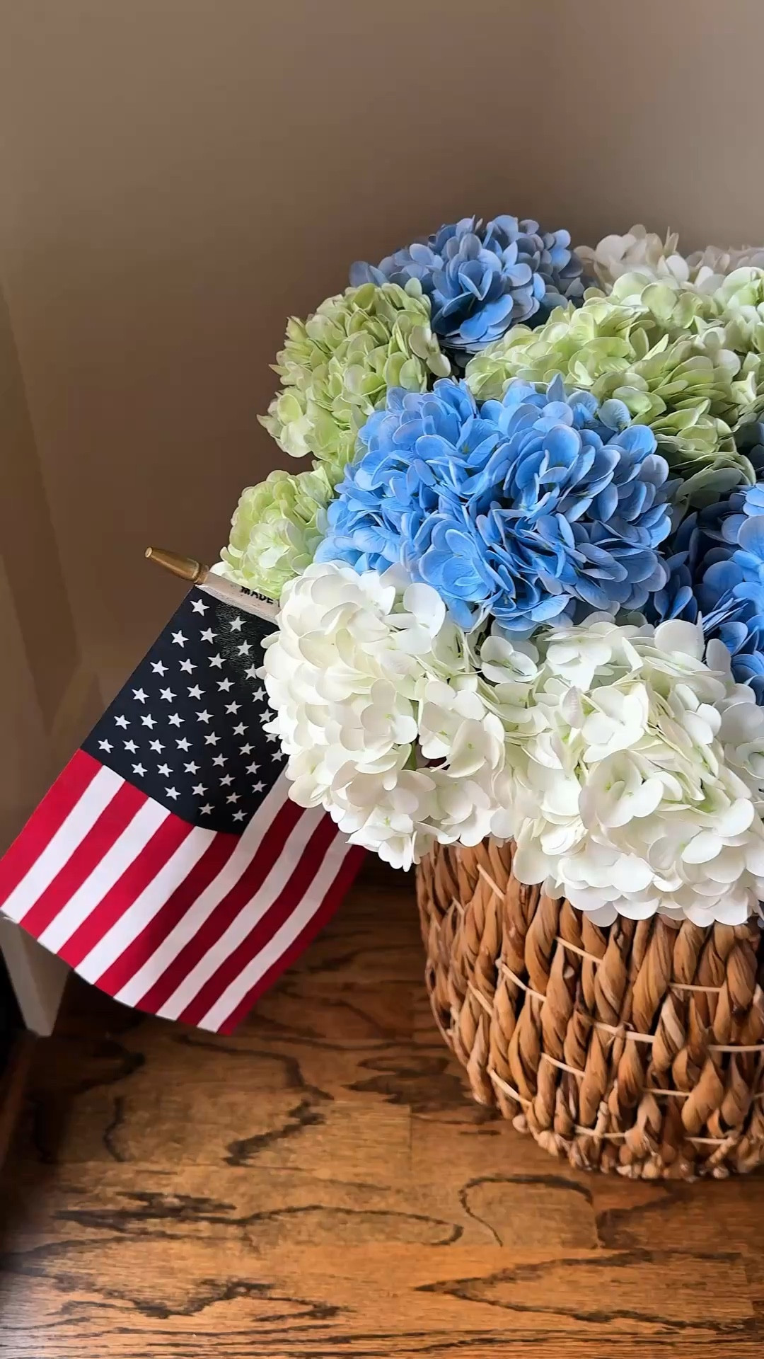 The most beautiful faux hydrangeas that make you look twice 😍✨

I was truly amazed with the quality of these flowers! For reference I have 20 flowers for my arrangement ✨


#LTKHome #LTKSaleAlert #LTKSeasonal