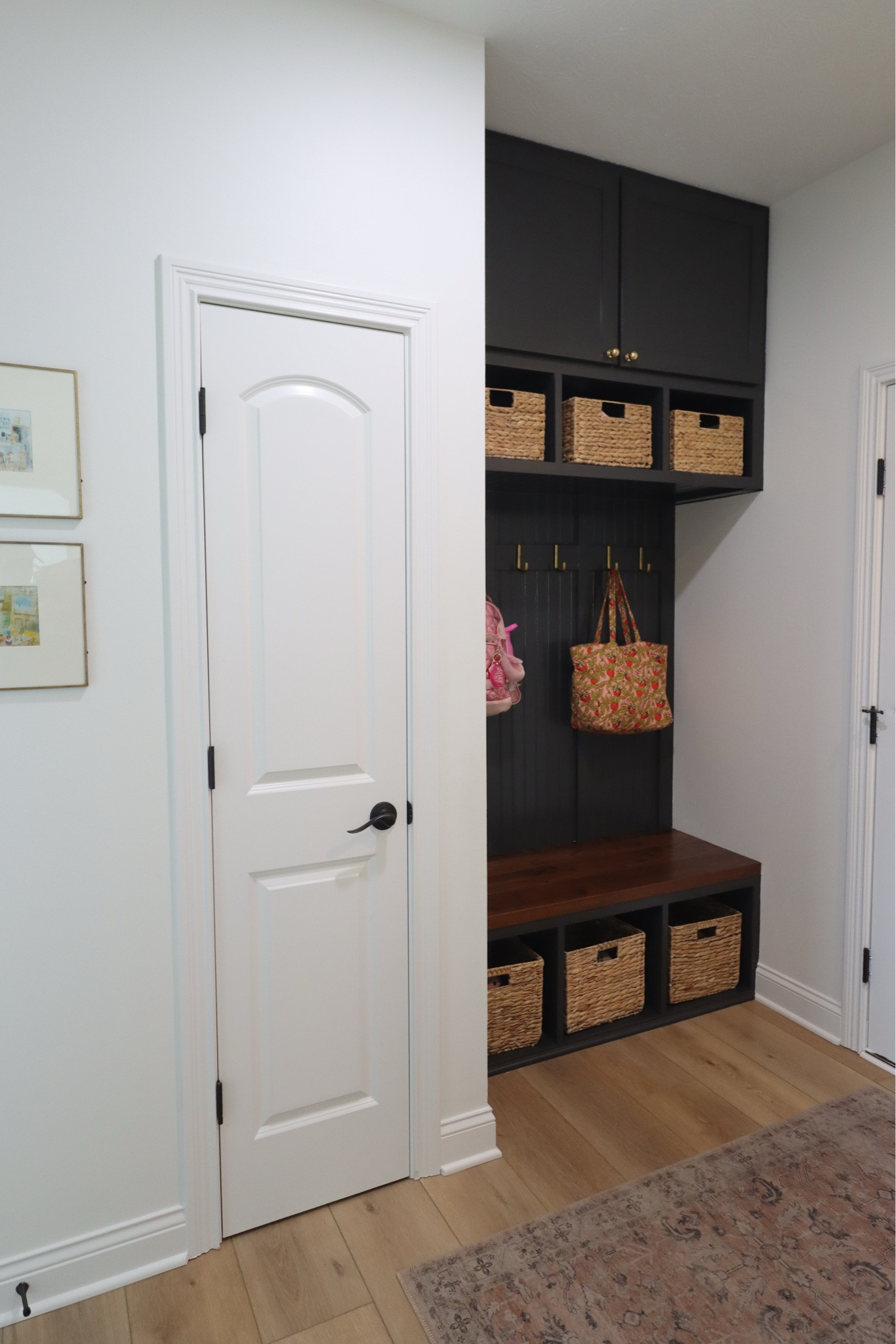 mudroom makeover links! paint: Iron Ore and Pure White by Sherwin Williams #mudroom #organizedhome 

#LTKHome