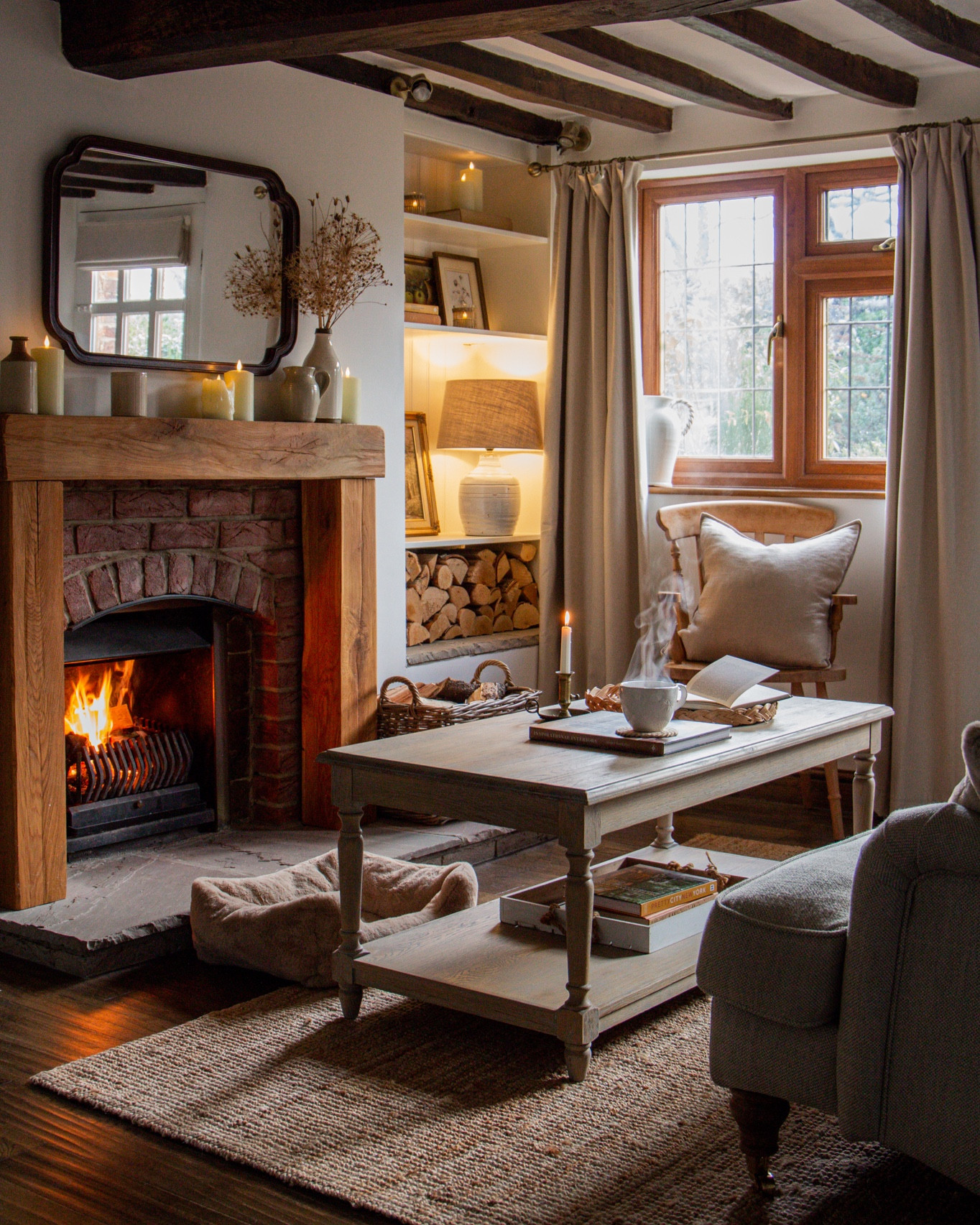 Shop my home: cottage living room 🏡

#LTKSeasonal #LTKhome