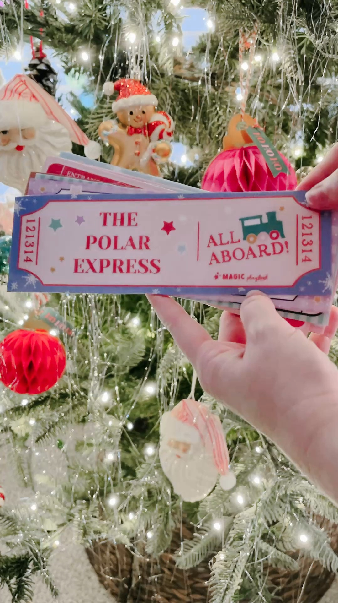 Movie night! How cute are these FREE printable movie tickets? The kids loved watching The Polar Express last night. 

Everything you see in this video is linked on my LTK! 

#LTKHoliday #LTKCyberWeek #LTKGiftGuide