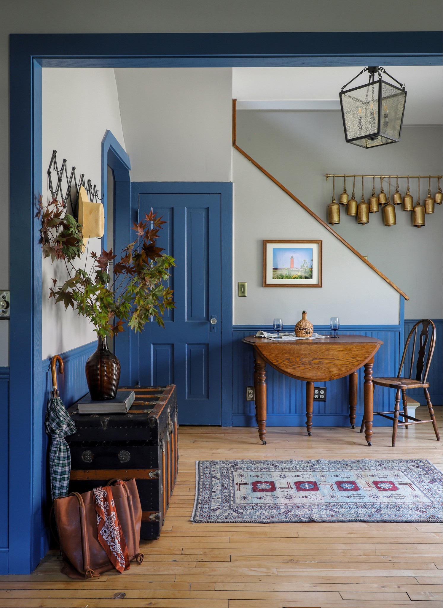 Read about this 3-day coach house lounge makeover on ispydiy.com

#roommakeover #lounge  #loungemakeover

#LTKhome