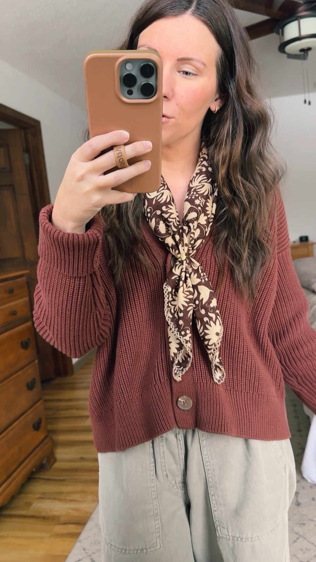 Wearing xs in my cardigan (redwood brown color—my color is sold out but other colors are available. I also linked similar ones). My pants are xs short/petite. Traded out my clogs for my blundstone boots when going out in the snow! And added my cashmere beanie 🤎



#LTKootd #LTKgrwm #LTKPetite