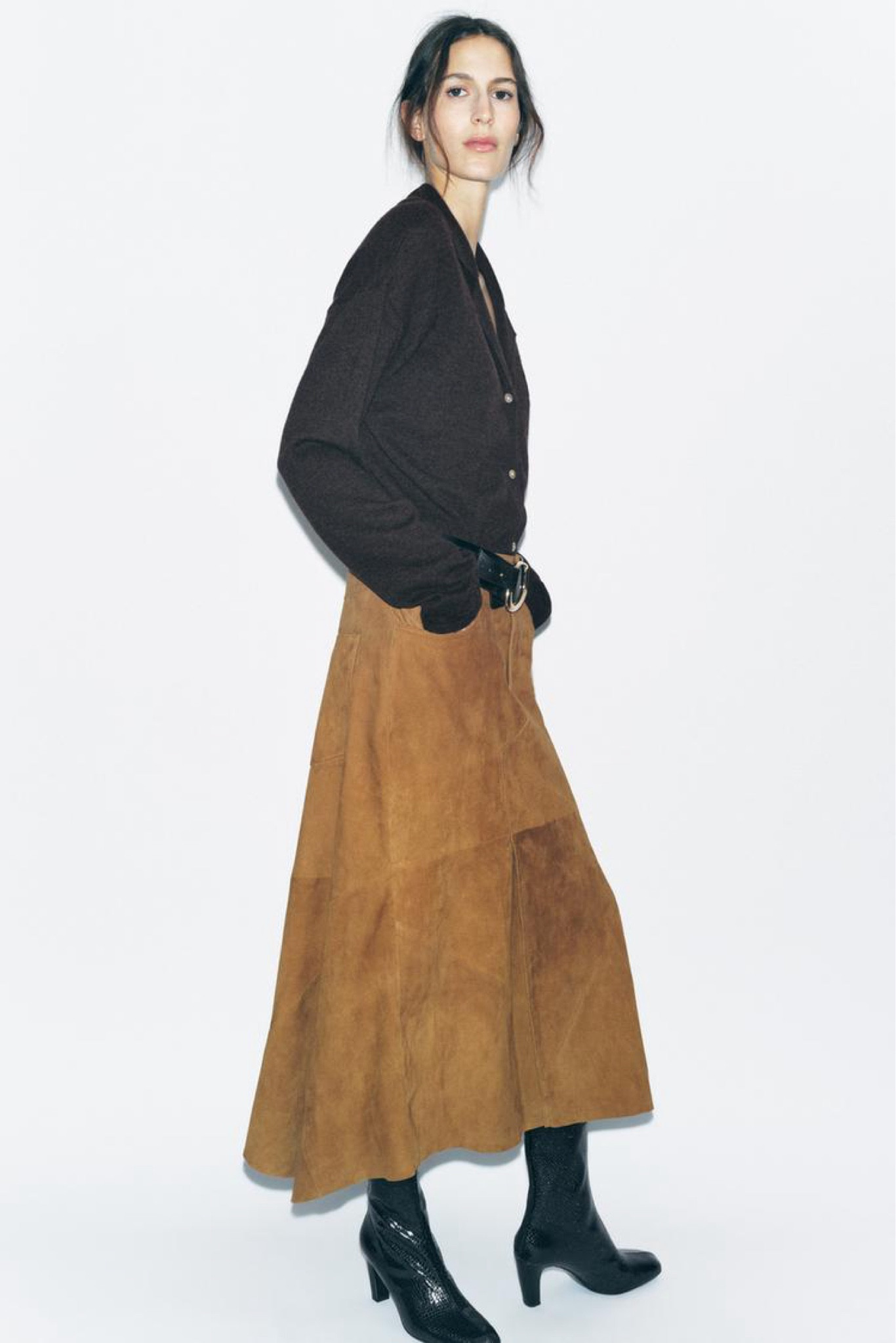 Zara Suede midi skirt with snake like leather boots

#LTKSeasonal #LTKOver40 #LTKWorkwear