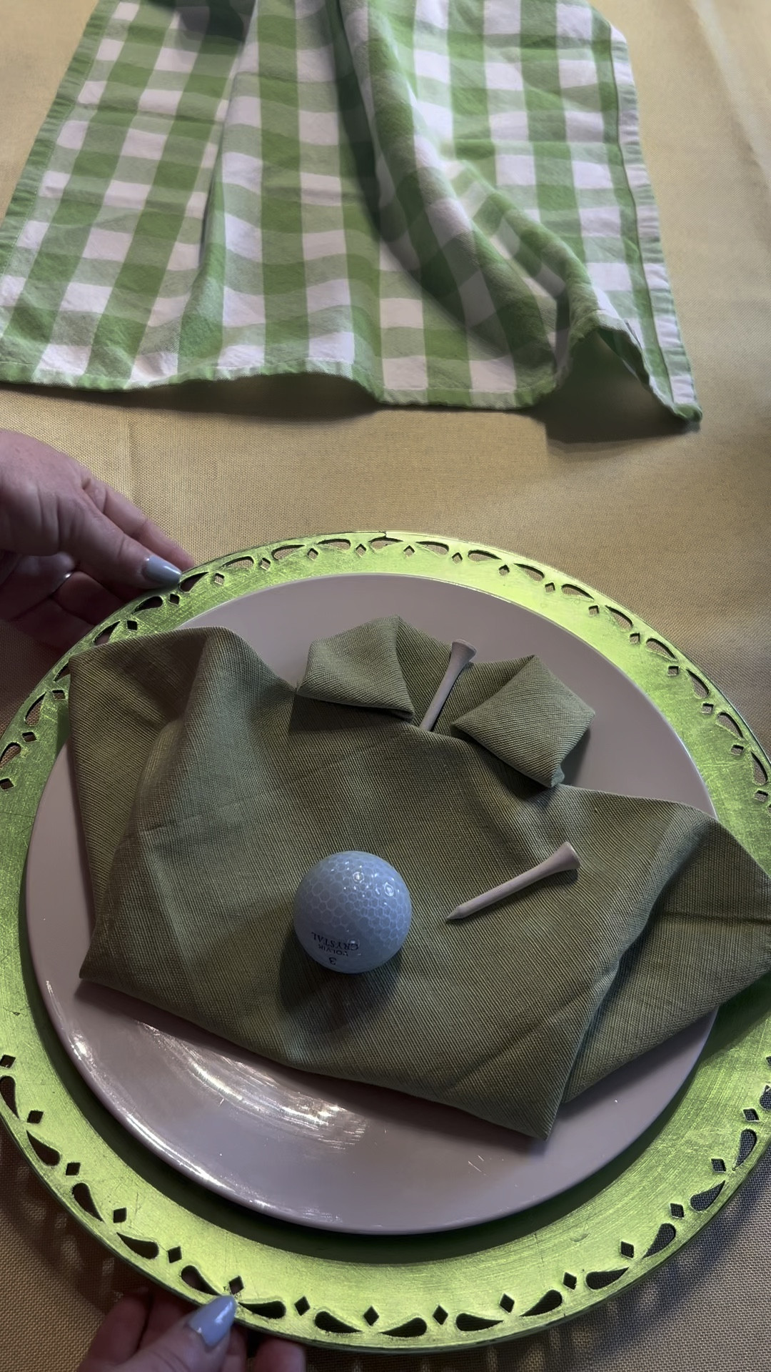 Let’s make a golf shirt napkin fold to celebrate the Masters 

#LTKhome #LTKfindsunder100 #LTKVideo