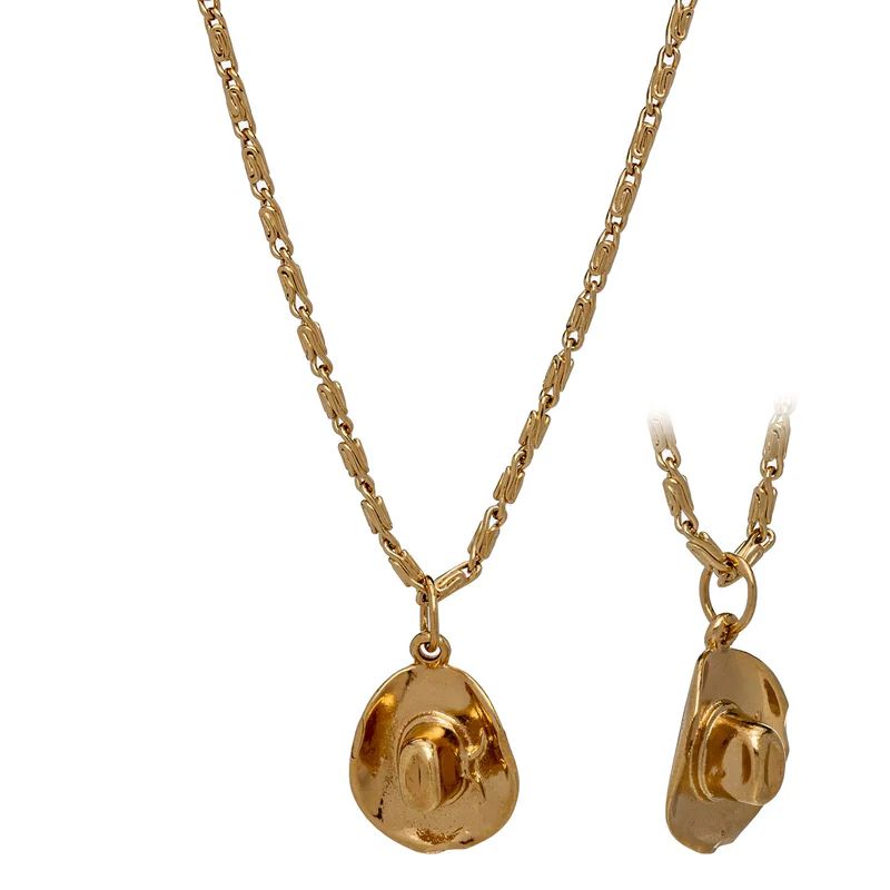Dainty twist-style chain with golden cowboy hat pendant. 

21'' inch length 
1/2'' inch pendant | BRACHA