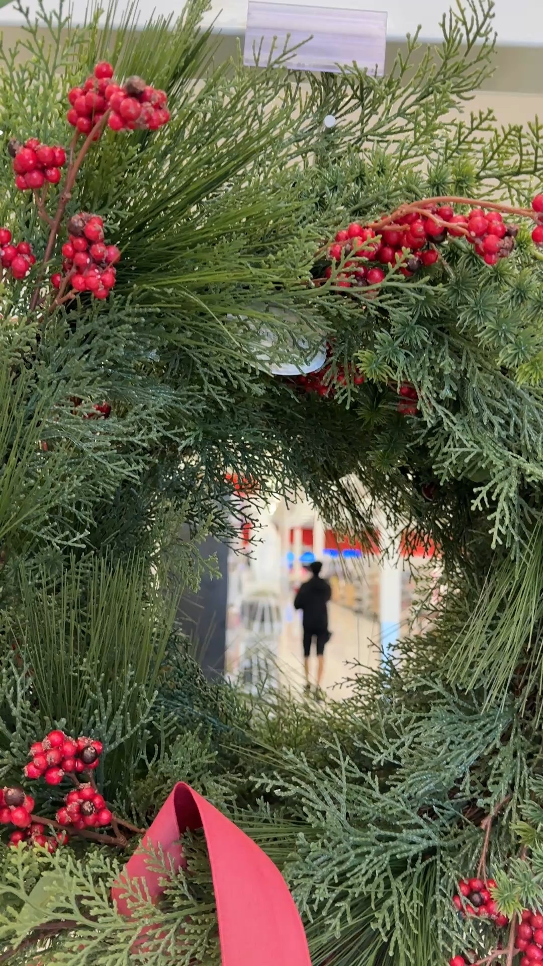 Holiday decor finds! 

#LTKHoliday #LTKHome #LTKFindsUnder100