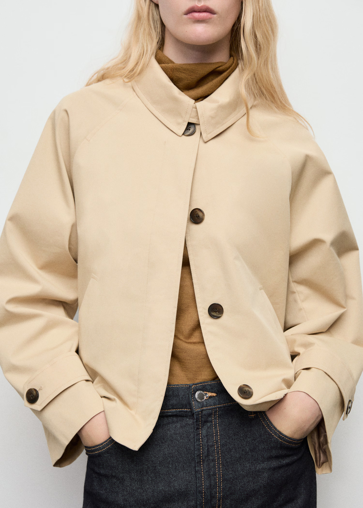 Short oversized trench coat with epaulettes - Women | MANGO USA | Mango (US/MX/AU)