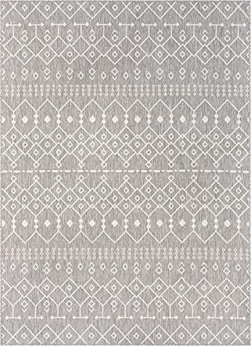 Well Woven Nors Light Grey Indoor / Outdoor Flat Weave Pile Nordic Lattice Pattern Area Rug 5x7 (5'3 | Amazon (US)