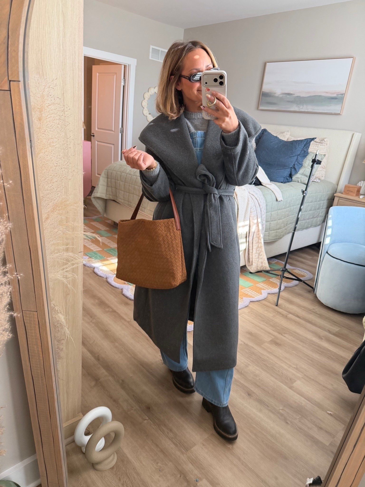 loft, amazon bag, everyday outfit, running errands outfit, trendy outfit, women’s fashion, petite friendly, belted coat 

#LTKPetite #LTKootd #LTKSeasonal