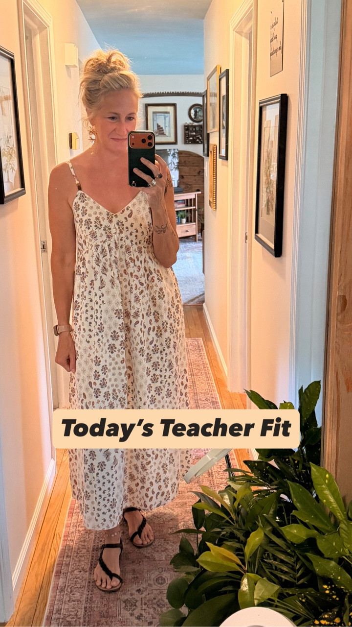 It’s too hot to think about fashion today.

So I threw on an Old Navy dress, my oldest pair of sandals, some TJ Maxx earrings, & called it good. ☀️

The hairspray, however, is working overtime.

LTK: https://www.shopltk.com/explore/Teacher_Fits_by_Lora

Old Navy dress, summer dress, teacher outfit, teacher style, midlife fashion, over 50 style, casual summer outfit, TJ Maxx finds, affordable fashion, everyday style, comfortable outfit, warm weather style, summer wardrobe, sandals, messy bun

#OldNavyStyle #TJMaxxFinds #TeacherStyle #FashionOver50 #SummerOutfit

#LTKgrwm #LTKootd #LTKmorningroutine