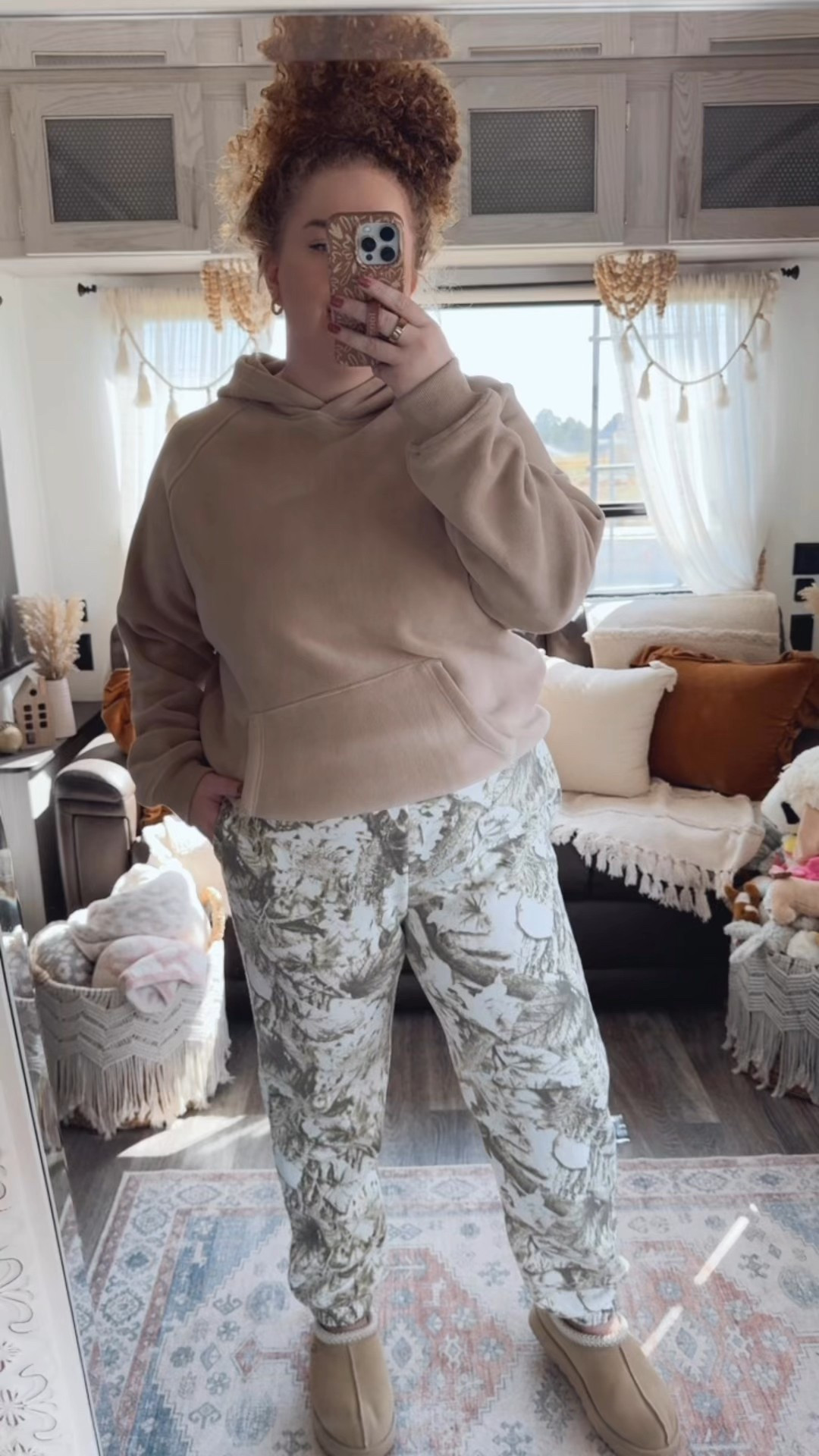 Weekend uniform 🍂 comfy joggers, soft hoodie, and my trusty UGG Tasmans 👏 The perfect mix of casual + cozy for fall days 🤍✨
🤎amazon hoodie | amazon neutral hoodie | camouflage joggers | joggers outfit | joggers style | camo joggers | Uggs | Ugg Tasman | Ugg style | Ugg outfit | travel outfit | amazon travel outfit | amazon fashion | amazon finds | amazon look | amazon outfit | fall outfit | fall look | fall fashion | fall finds | fall outfit inspo | fall fashion inspo | fall 2025 | fall outfit  | casual outfit  | casual outfit inspo

#LTKStyleTip #LTKSaleAlert #LTKMidsize