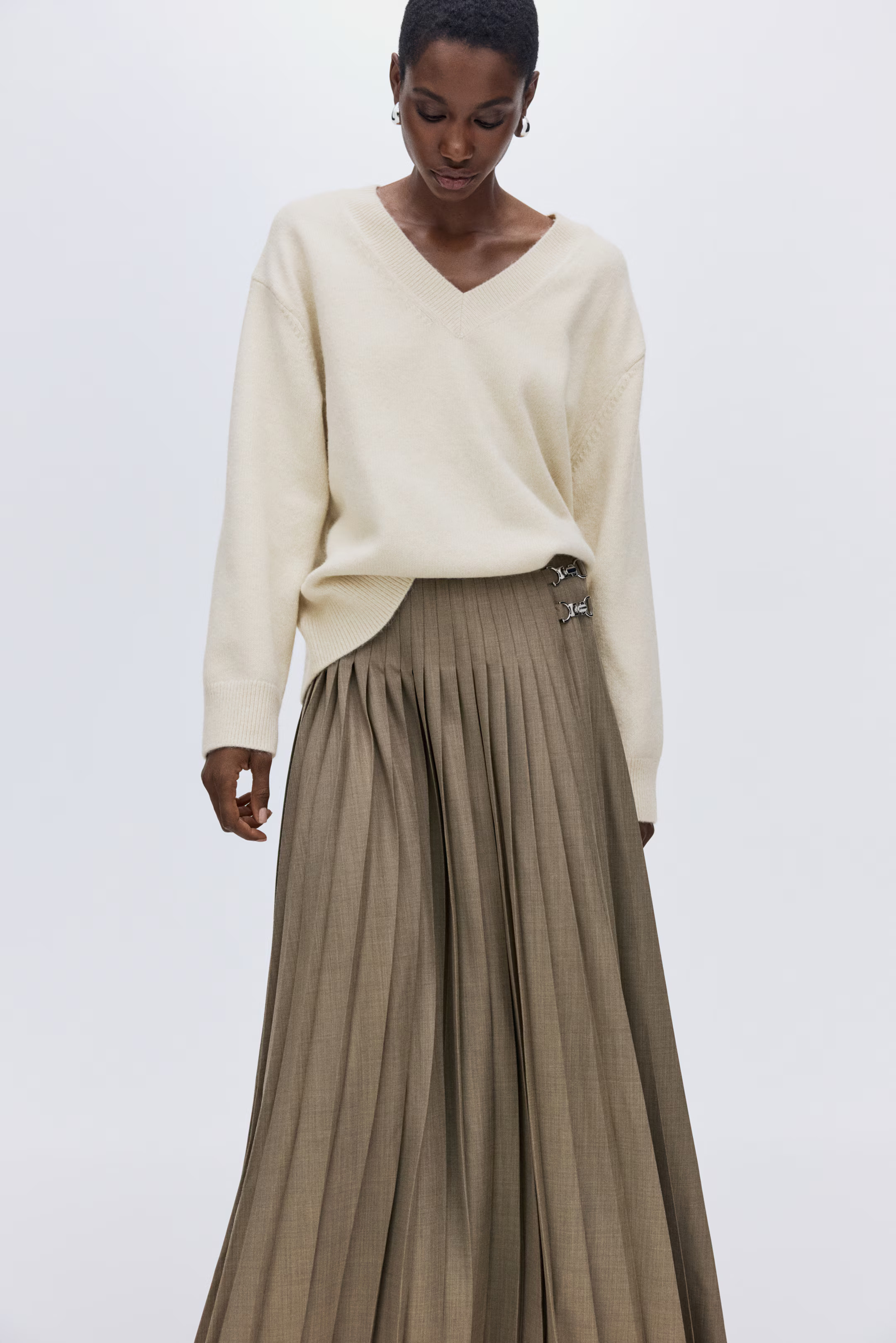 Oversized V-Neck Sweater | H&M (US + CA)