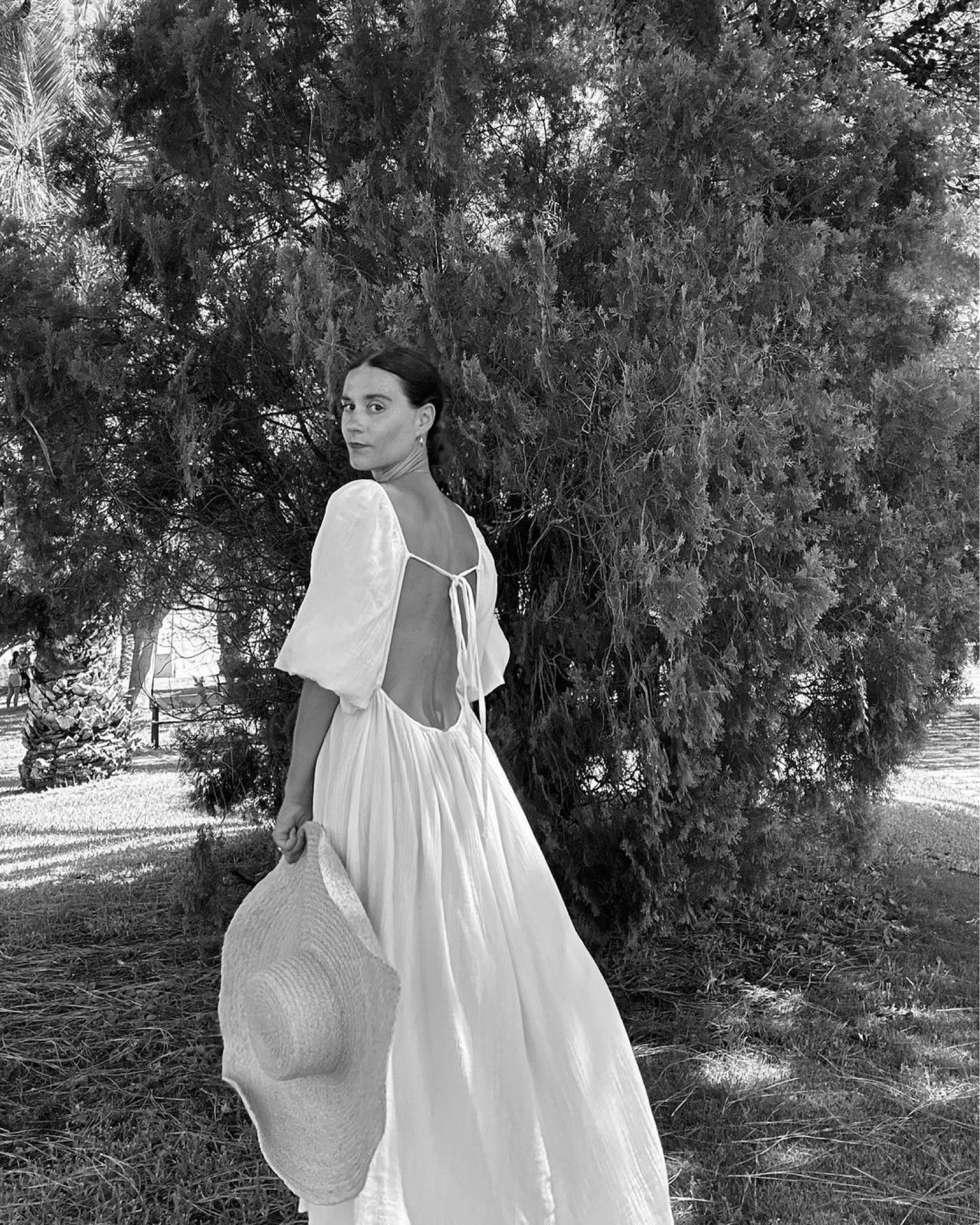 White midi summer dress inspo look 🤍

outfit inspiration, summer style, white summer, H&M, open backed dress, balloon sleeve dress, puff-sleeved dress, tie detail cotton dress, off shoulder maxi dress, Arket, Netherlands 

#LTKstyletip #LTKeurope #LTKSeasonal