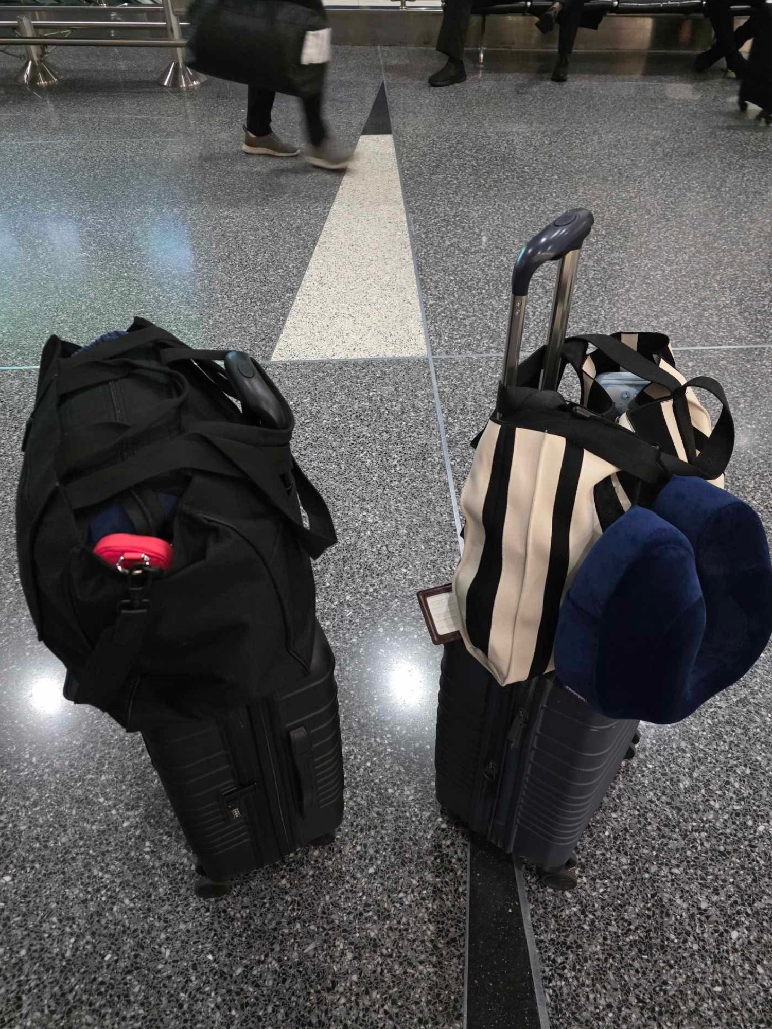 My go-to travel setup that makes airport days so much easier. This tote fits everything I need while the carry-on glides effortlessly through terminals. Functional, polished, and perfect for frequent trips.

#LTKTravel