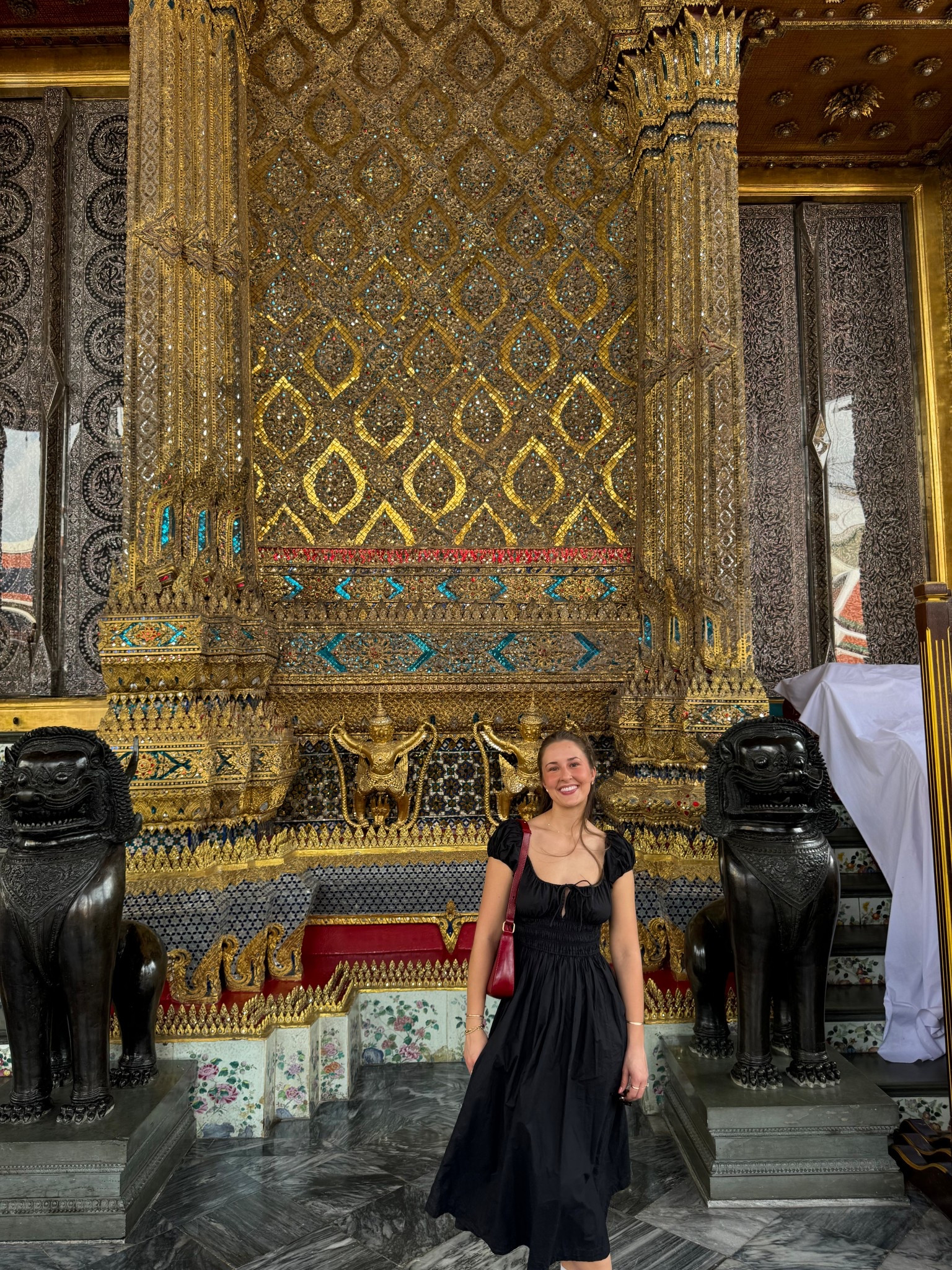 one of my fav sundresses!! i got in a size XS