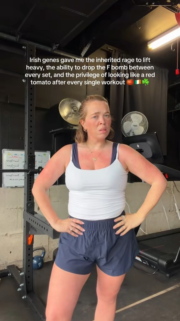 Size 10 Gym OOTD 💙👟 Size 10 | M\L | 5’3” 

#LTKfitnessgoals #LTKMidsize #LTKActive