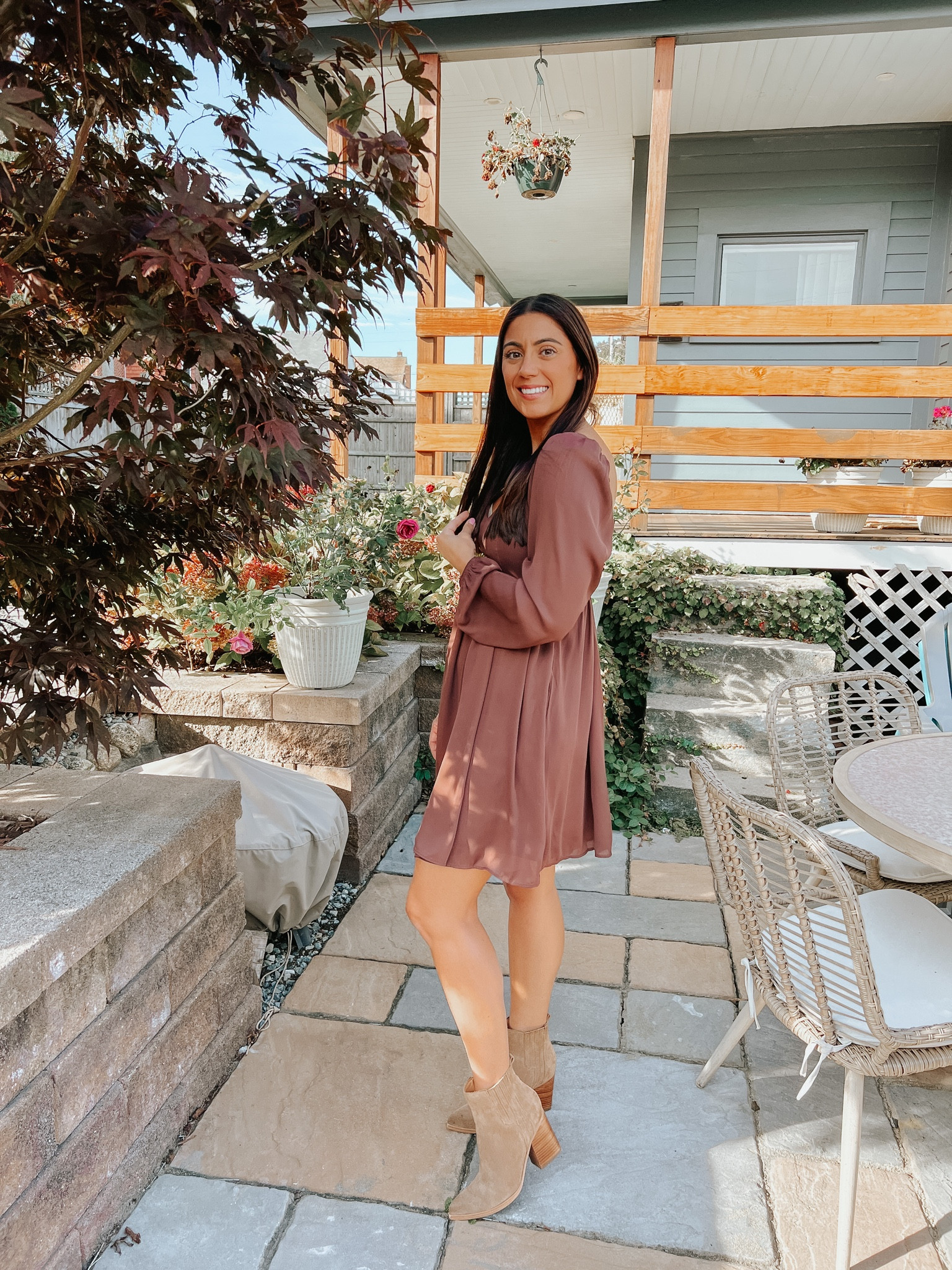 Fall dress for Thanksgiving

Fall outfit, Thanksgiving outfit, thanksgiving dress, Fall dresses 

#LTKHoliday #LTKSeasonal #LTKunder100