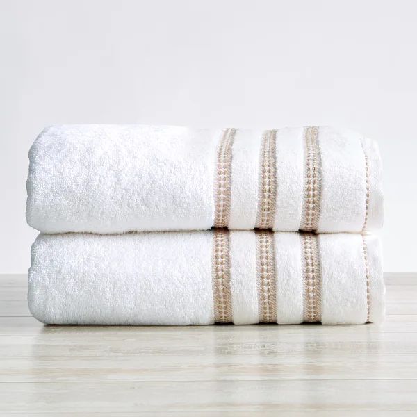 Luxurious Cotton Decorative Floral Towel Set - Overstock - 30634349 | Bed Bath & Beyond