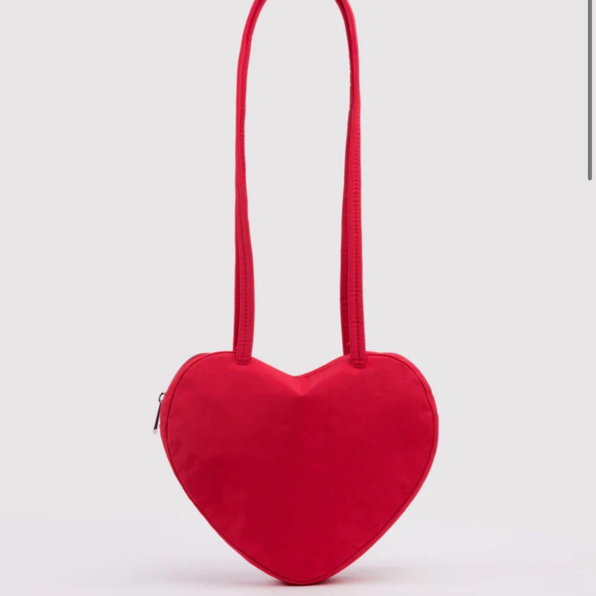 Heart bag❤️✨

#LTKootd #LTKFindsUnder100 #LTKmomlife