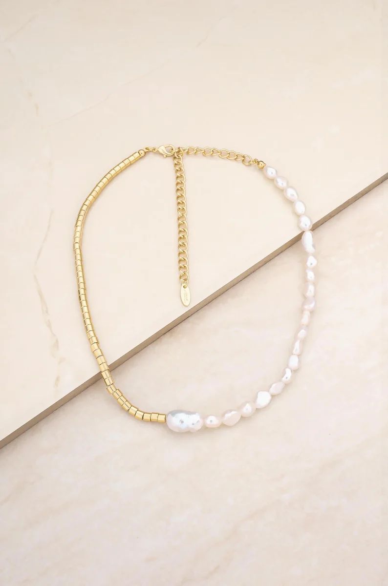 Mixed Up Freshwater Pearl 18k Gold Plated Beaded Necklace | Ettika