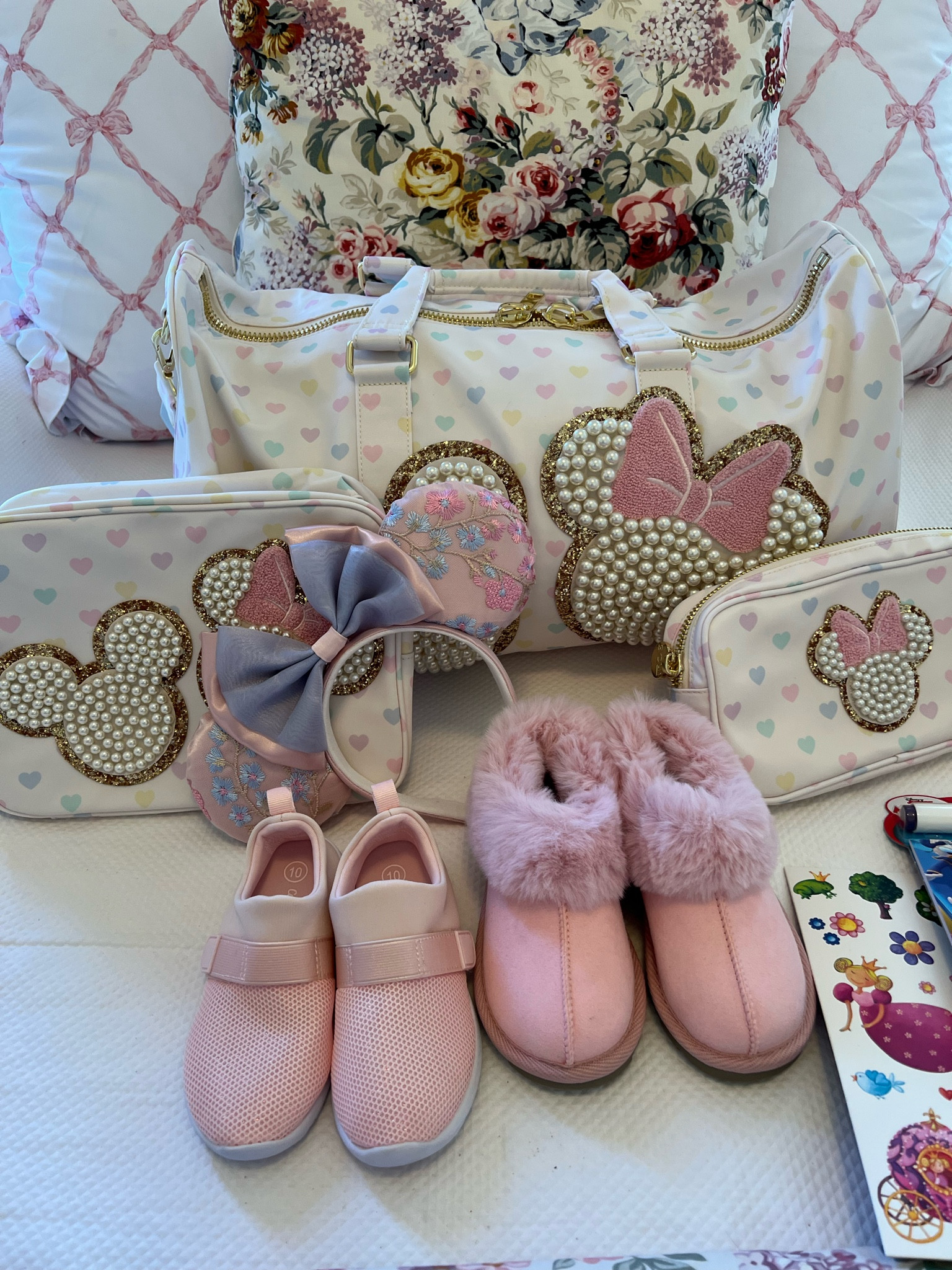 Disney world packing! #disney #vacation #kidstravel #stoneyclover #minniemouse 

#LTKfamily #LTKFind #LTKkids