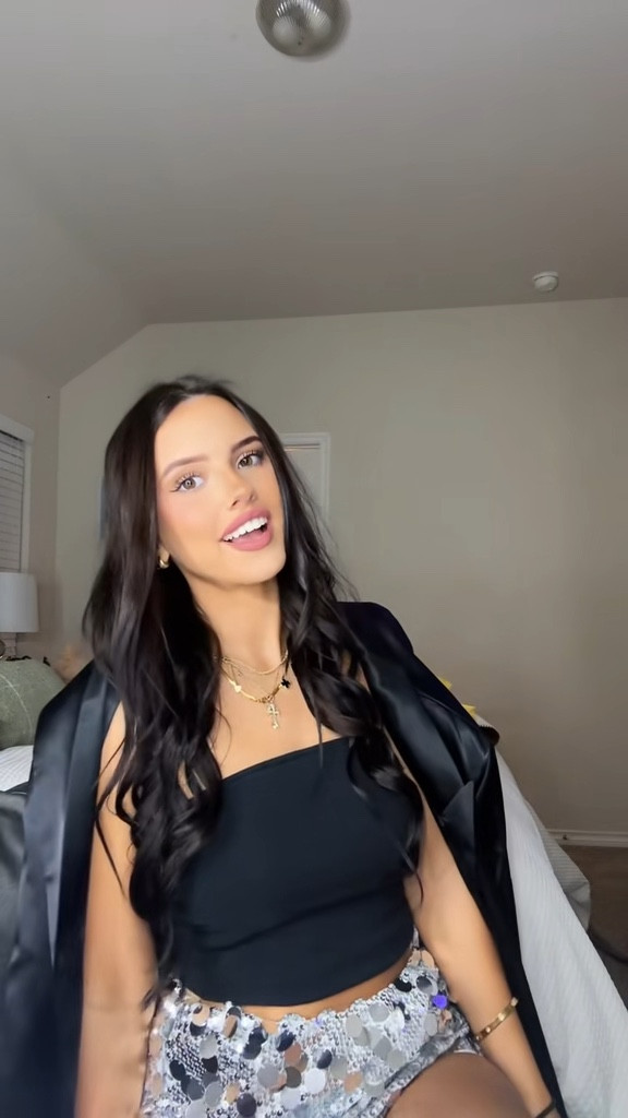 My New Year’s eve outfit! So last minute but I think it came together so well. 


#LTKBeauty #LTKStyleTip #LTKU