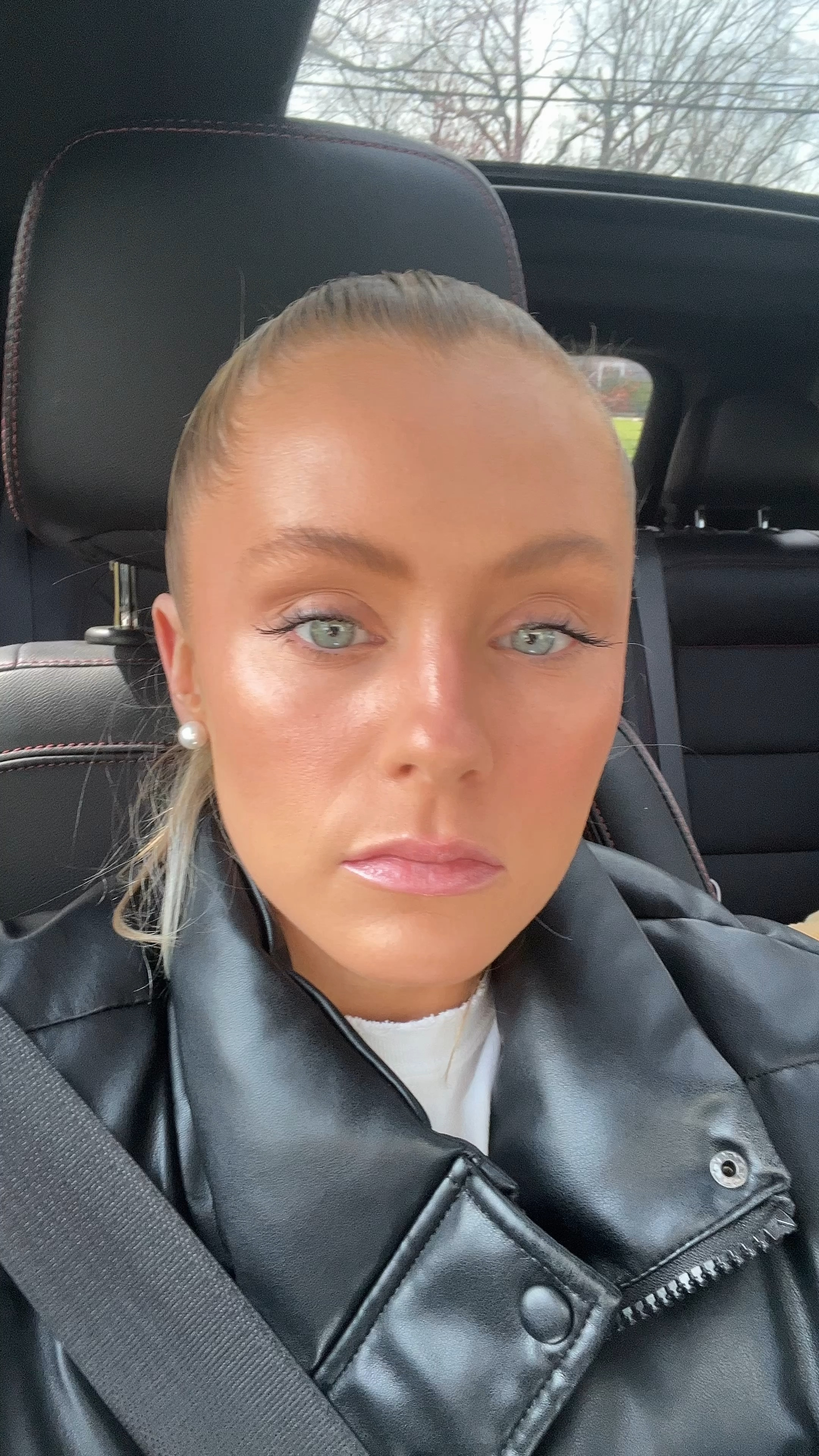 glowing ✨

#LTKbeauty #LTKfindsunder50 #LTKfindsunder100