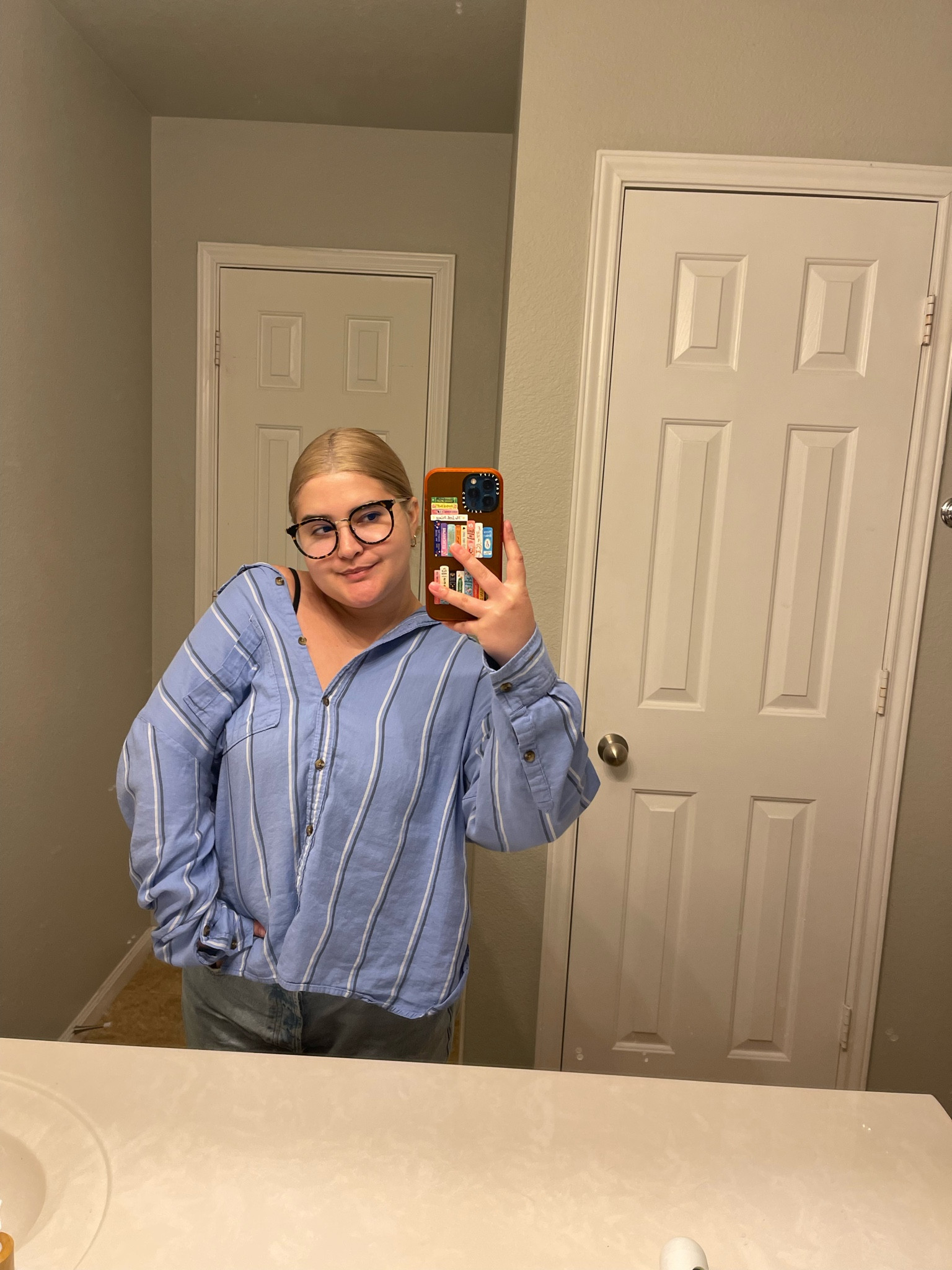 Big glasses for the win 🎀📖🫶🏼 

#LTKU #LTKSeasonal #LTKfindsunder100