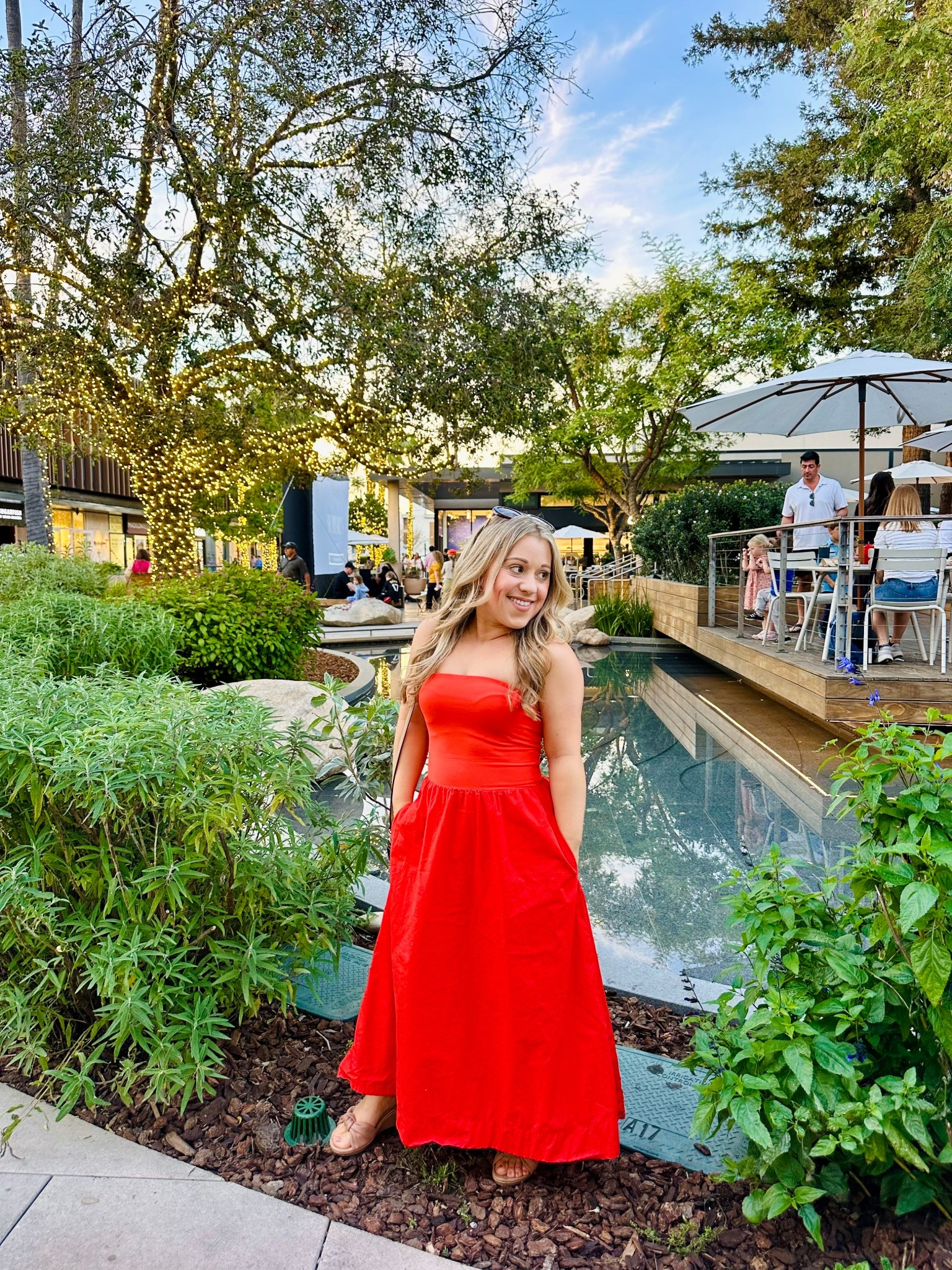 Aritzia brught orange dress that I’m always complimented on! Love this color and these XS options! 

#LTKdayinmylife #LTKvlog #LTKPetite