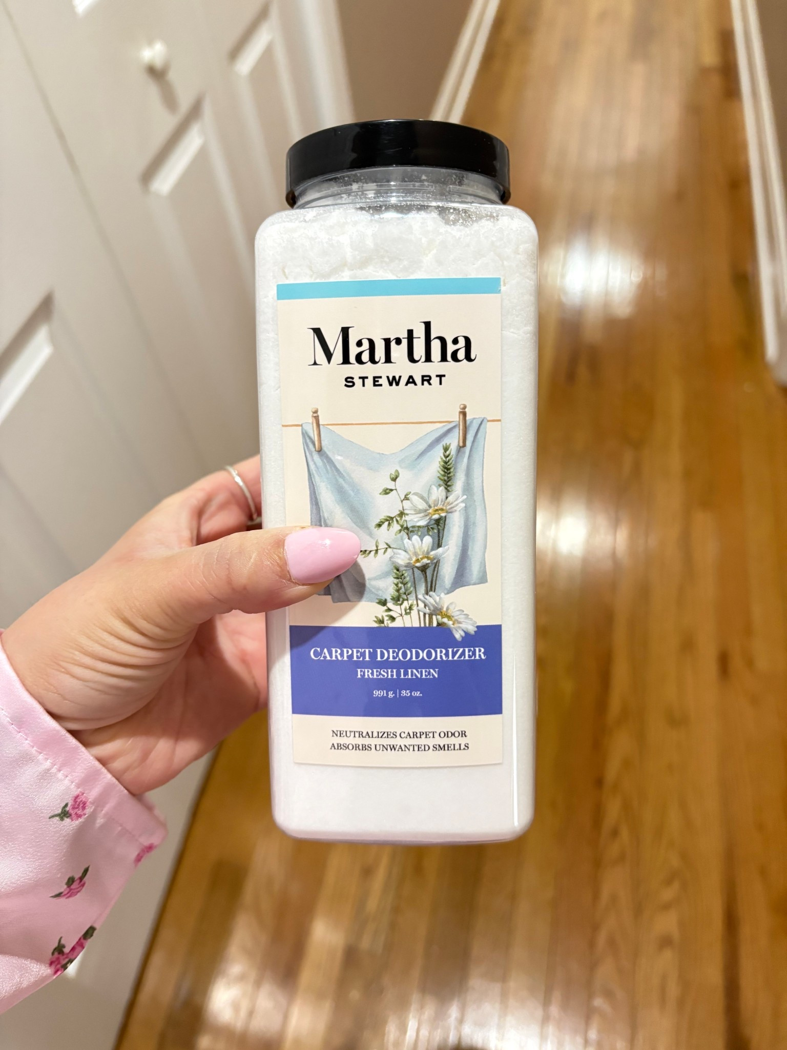 Got this to try it smells so amazing carpet deodorizer in fresh linen by Martha Stewart 

#LTKHome
