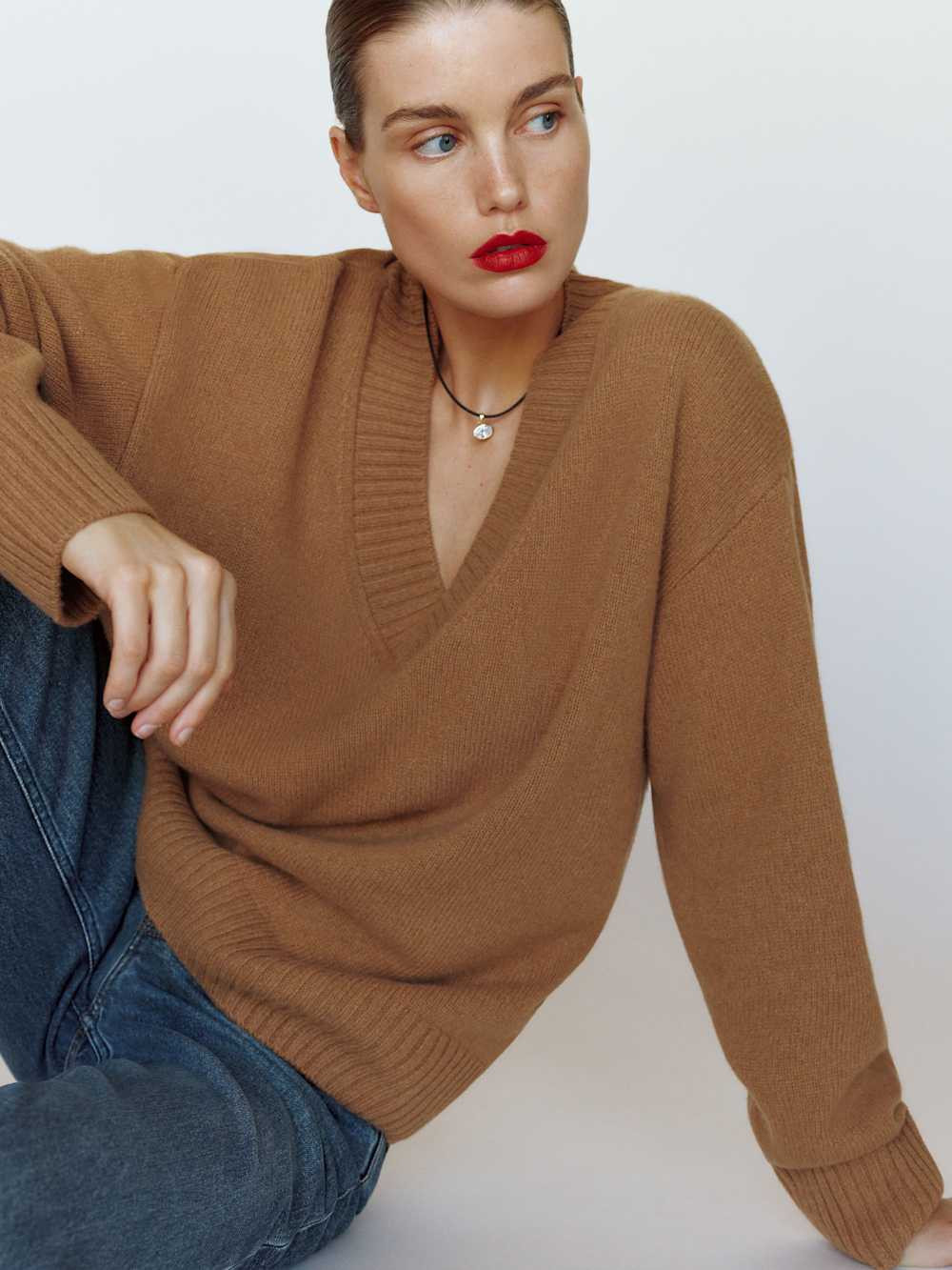 Jadey Cashmere Oversized V-Neck Sweater | Reformation (Global)