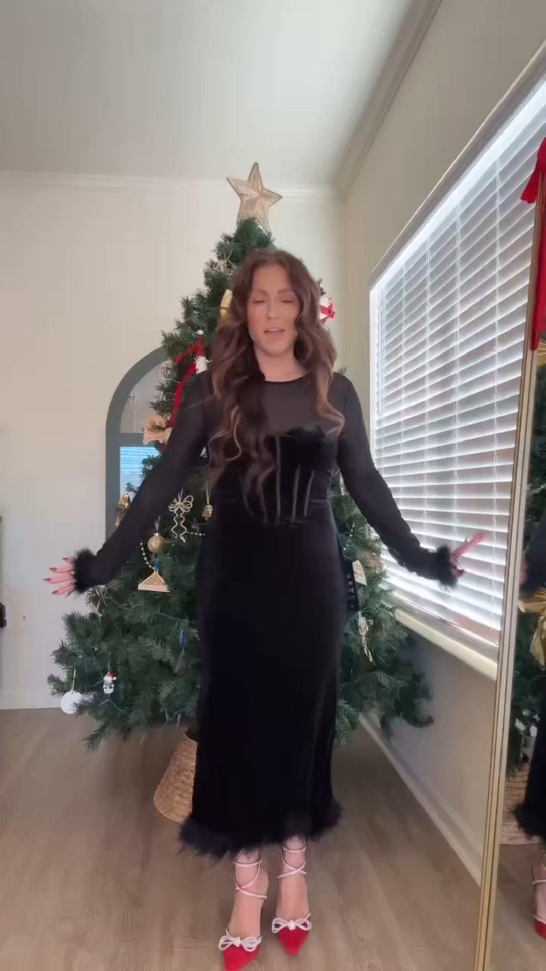 Fancy Girl Friday!! 

Another cute dress from Lulus! If you are looking for a party dress Lulus has it all. Tons of great options for New Years Eve parties!  

 

#LTKHoliday #LTKSeasonal #LTKFindsUnder100