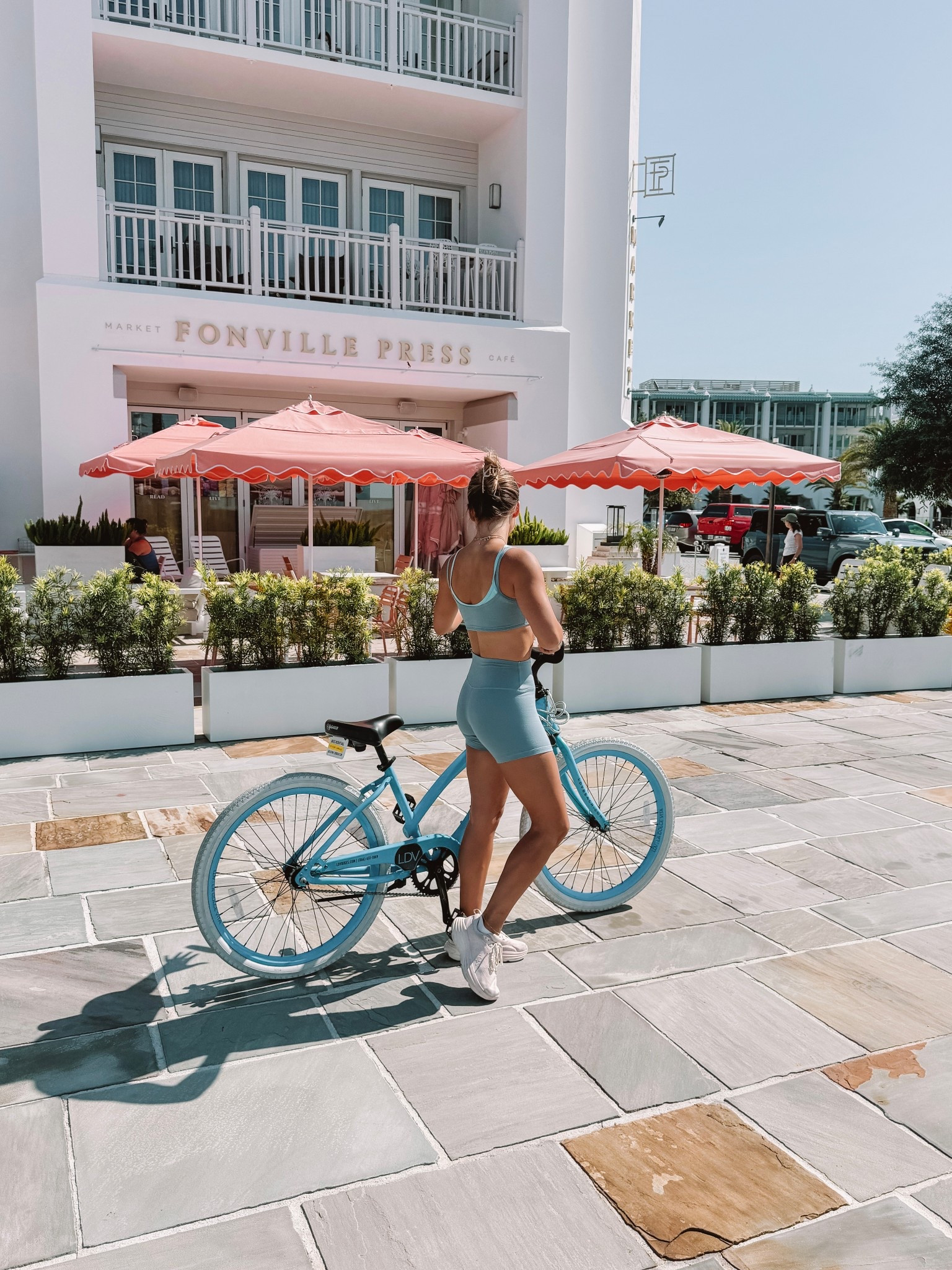 set active’s Labor Day sale is happening now! wearing size small in form cloud

#LTKTravel #LTKActive #LTKSaleAlert