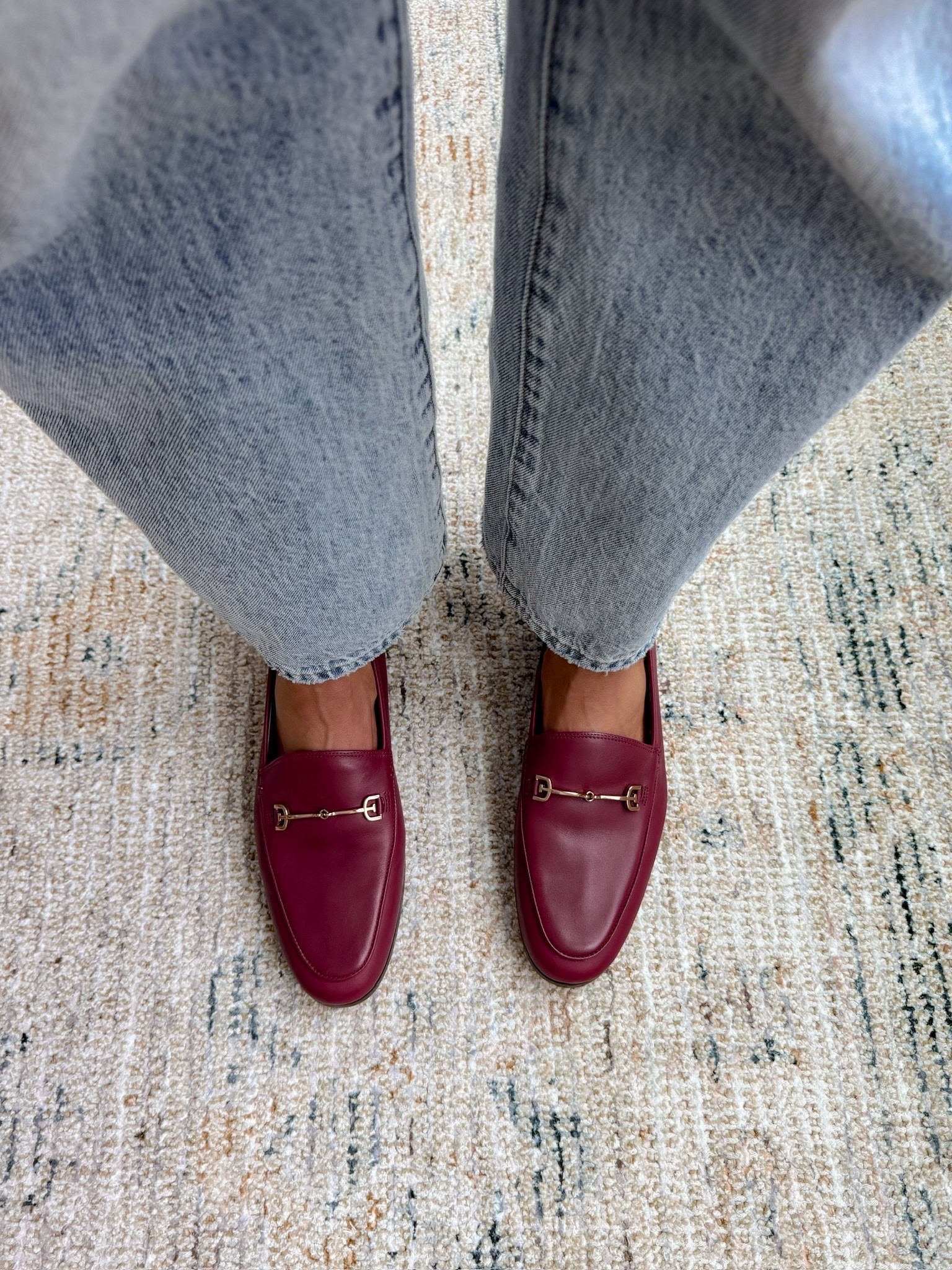This rich burgundy is SO good for fall. The classic loafer shape and gold hardware make them feel timeless, but the color gives denim a little more personality than a basic neutral shoe.

burgundy loafers, fall loafers, women’s flats, fall shoes, leather loafers, denim outfit, burgundy shoes, classic loafers, fall fashion, everyday shoes, annabrstyle

#LTKootd #LTKSeasonal #LTKOver40
