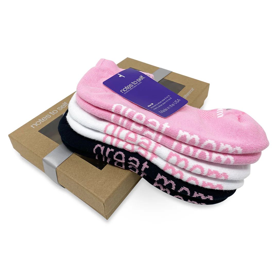 I am a great mom™ socks 3-pair set in gift box | notes to self