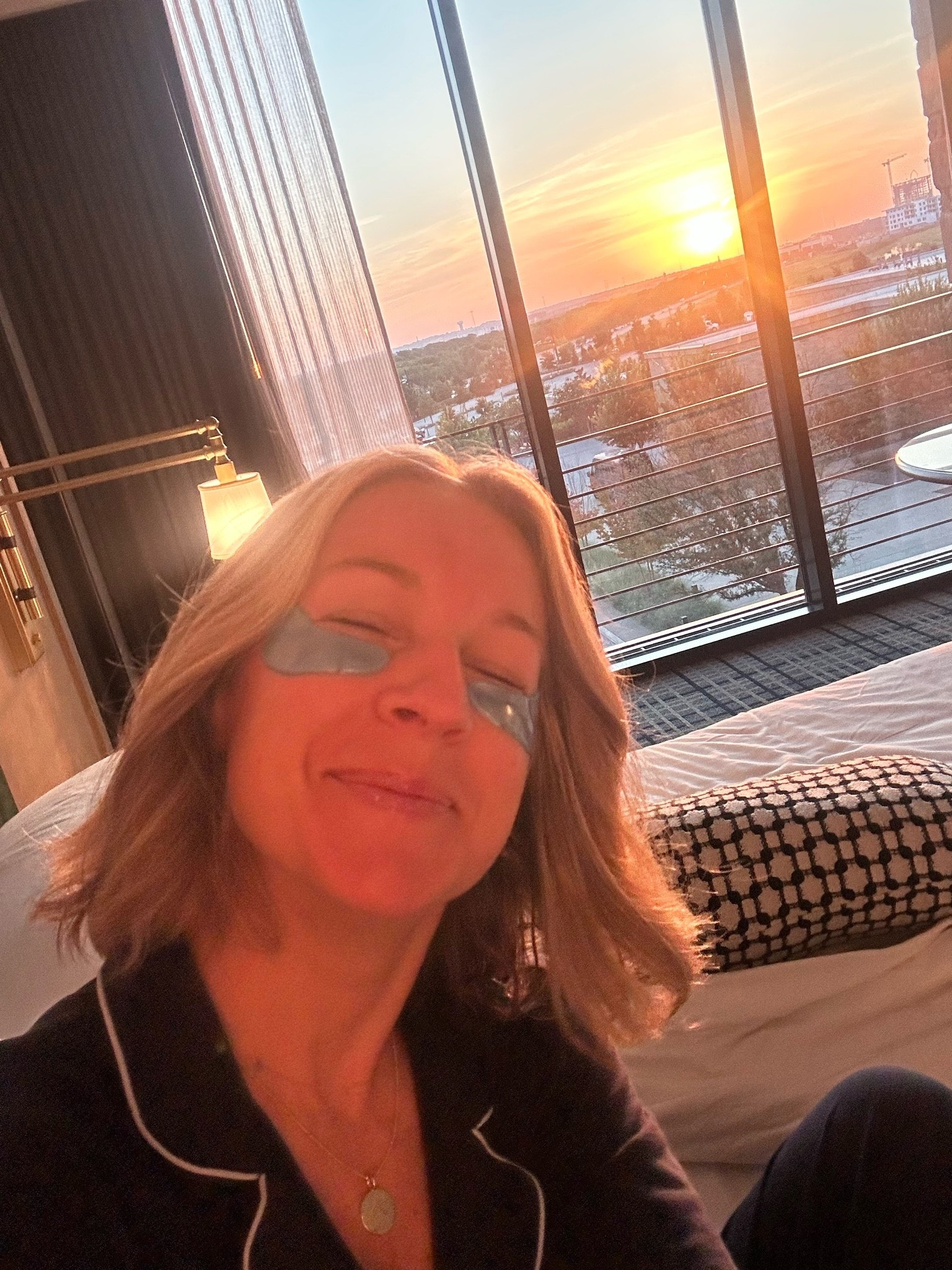 Morning from LTKCON! 
Linked my Jammie’s, brush and eye patches for ya! See ya later! 
Medium in the pjs.

#LTKCon #LTKmorningroutine #LTKdayinmylife