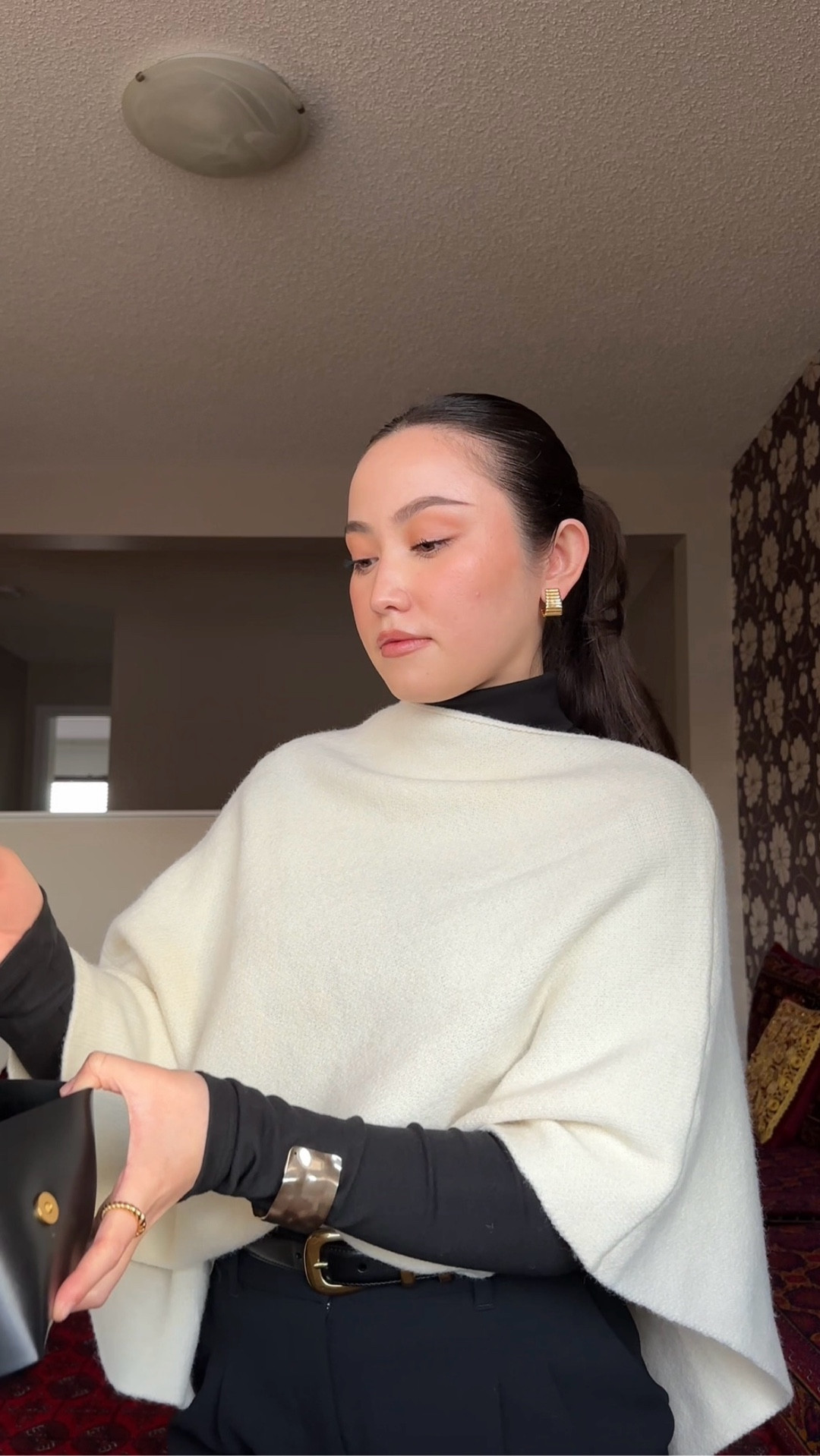 Style a poncho with me💗