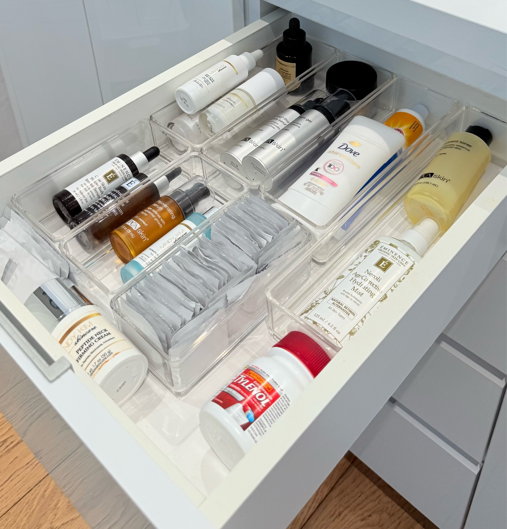 Bathroom drawer organization

#LTKHome