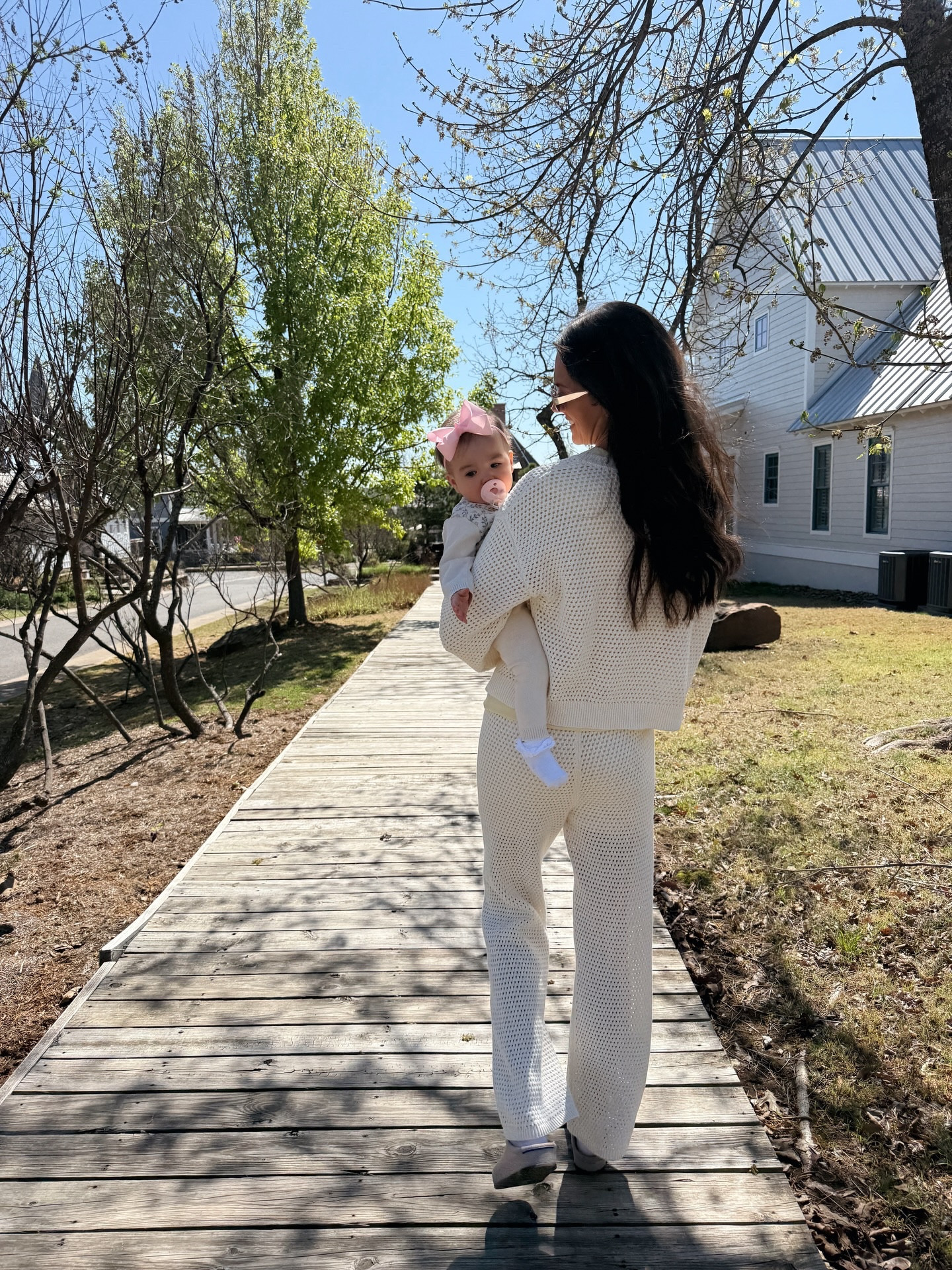 This is 31 🤍 My sweet husband surprised me with a little getaway this weekend and I wish I could bottle it up! Slow mornings, fresh air, and the sweetest time with some of our favorite people!

#LTKmomlife #LTKdayinmylife #LTKootd