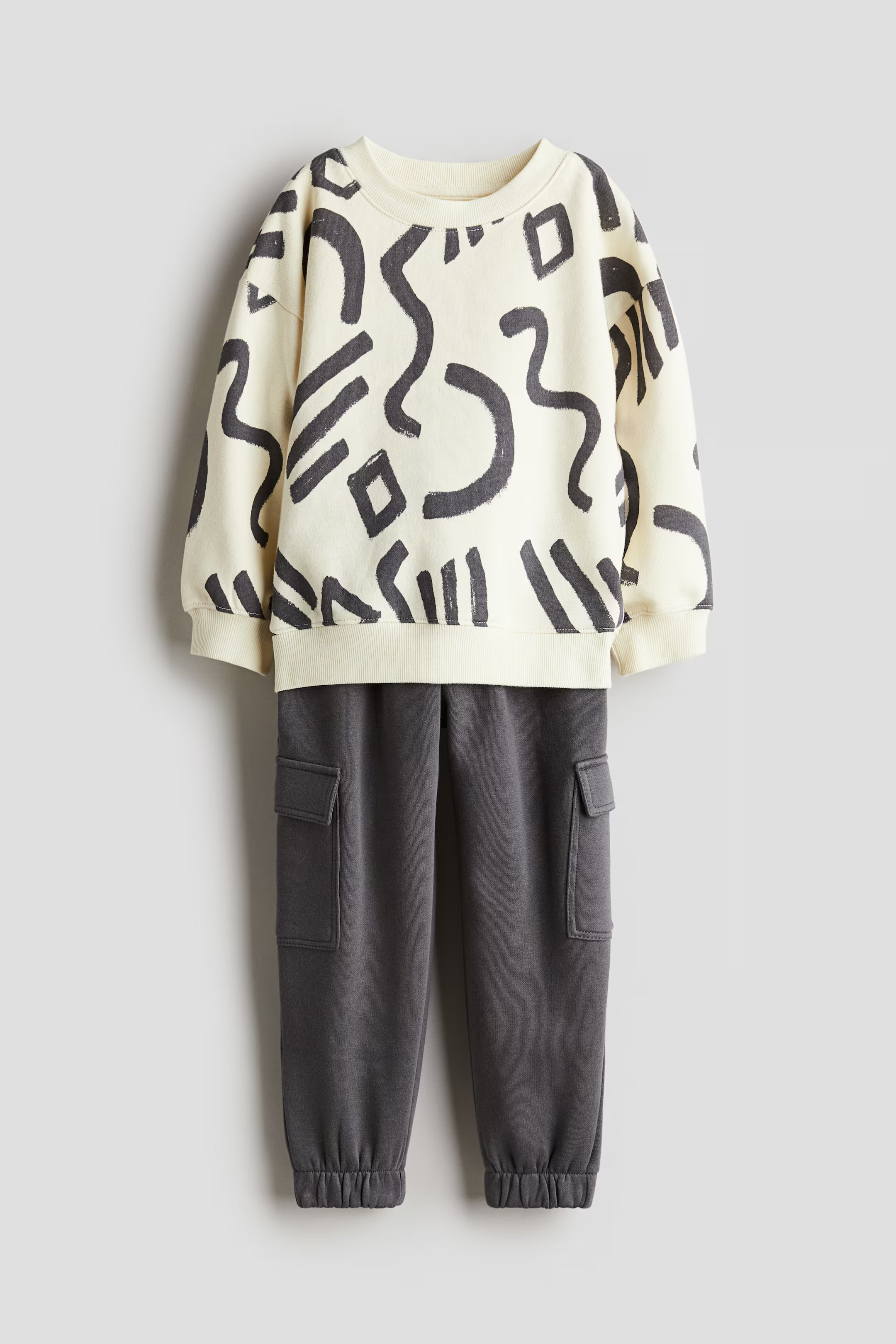 2-piece Sweatsuit | H&M (US + CA)