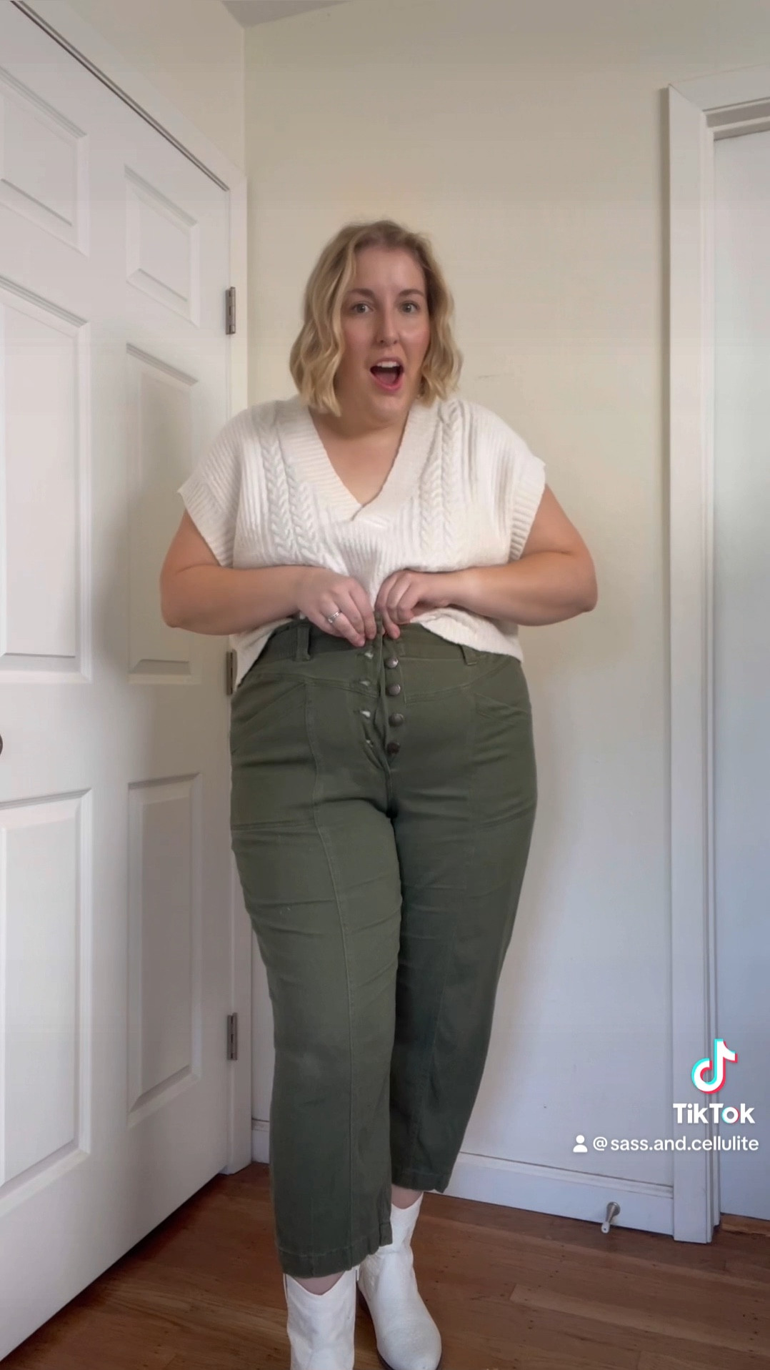 These pants are the BEST! Wearing size XXL! 

#LTKmidsize #LTKplussize #LTKsalealert