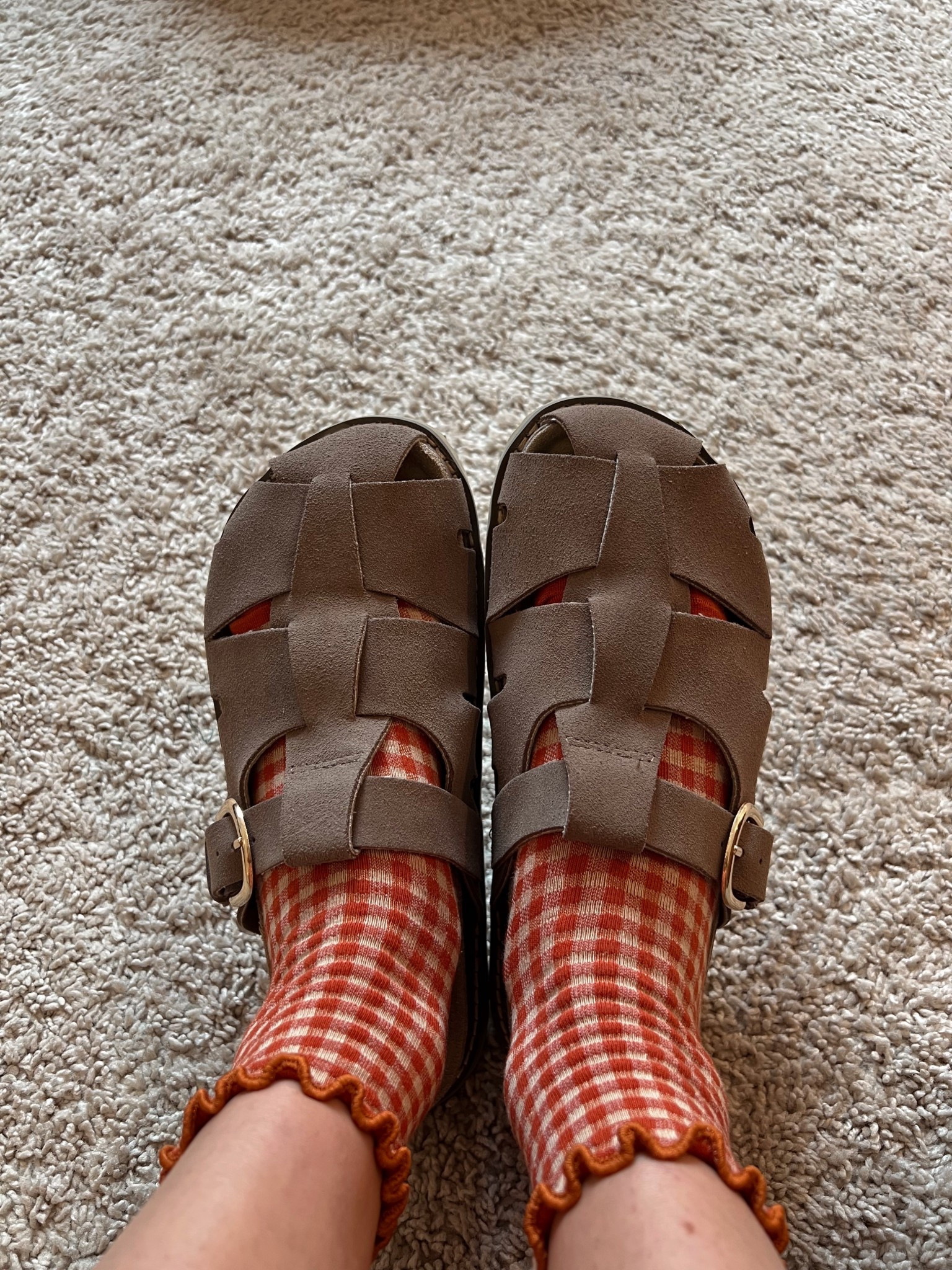 the go-to fall shoe & sock combo🍂🌼💌 


#fallstyles #fallshoes #fallootd #fallshoestyled #birkenstock #falldetails 


#LTKFindsUnder50 #LTKShoeCrush #LTKSeasonal