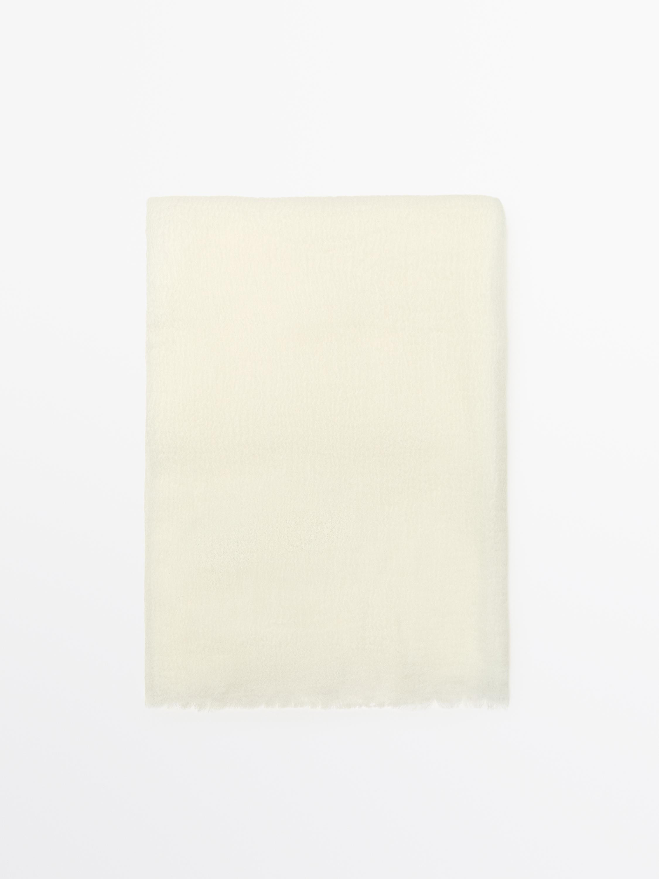Cool wool scarf | Massimo Dutti UK