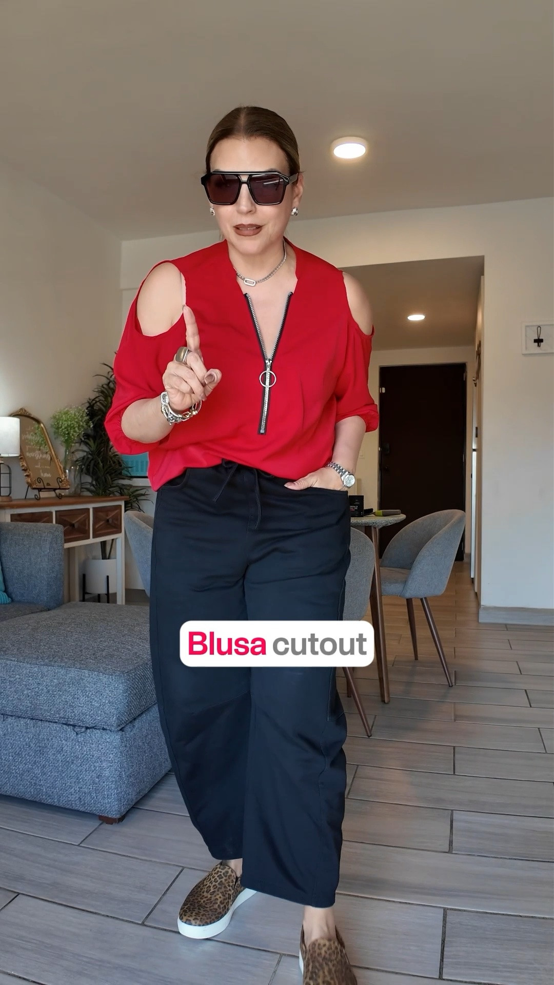 Blusa cutout

#LTKootd #LTKOver40 #LTKBeauty
