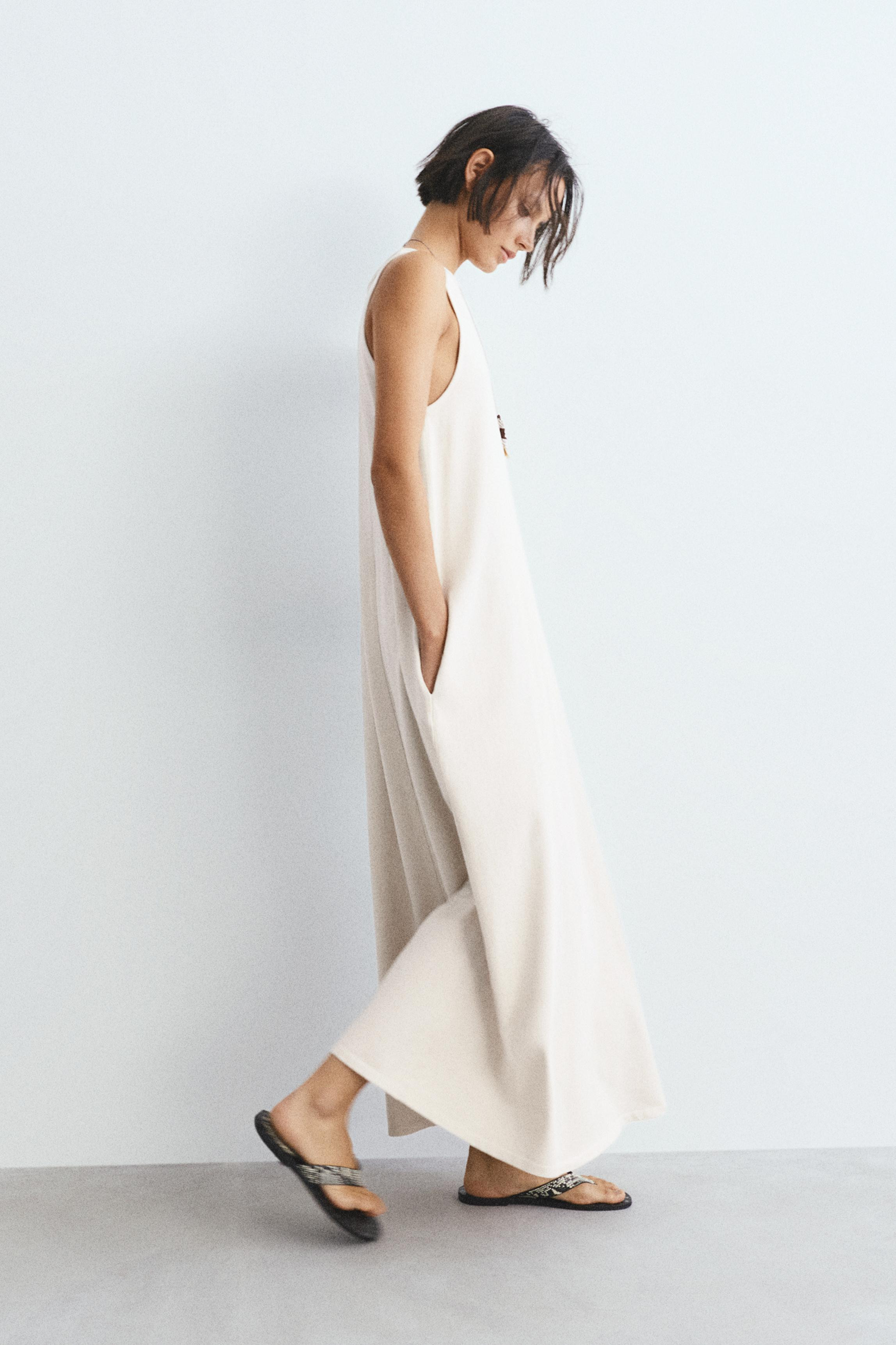 Long sleeveless dress | Pull&Bear United Kingdom | PULL and BEAR UK