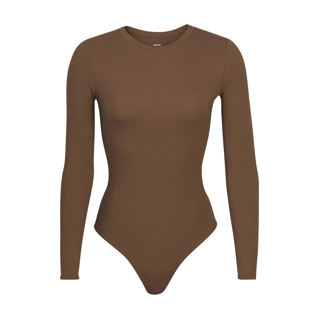 FITS EVERYBODY LONG SLEEVE CREW NECK BODYSUIT | SKIMS (US)