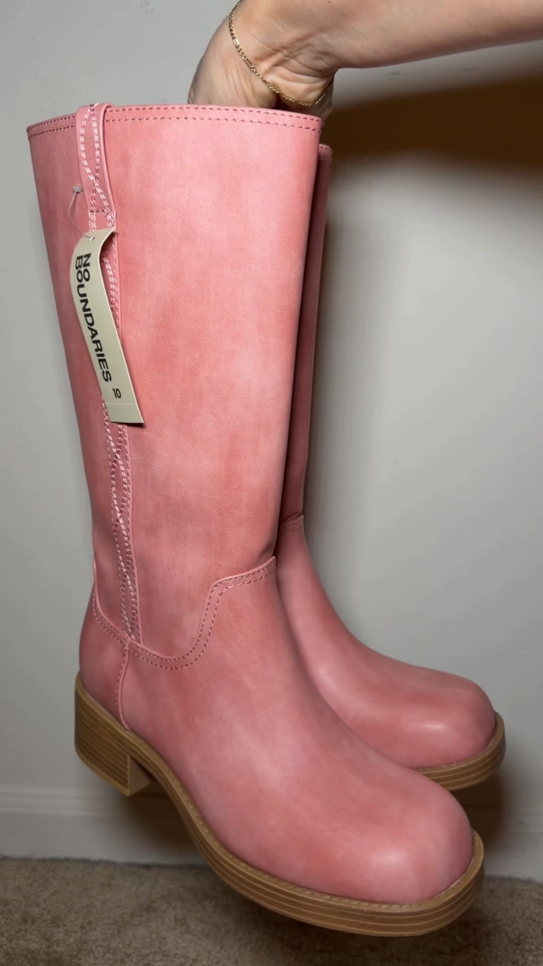 My new favorite boots! 

#LTKMidsize #LTKootd #LTKTall