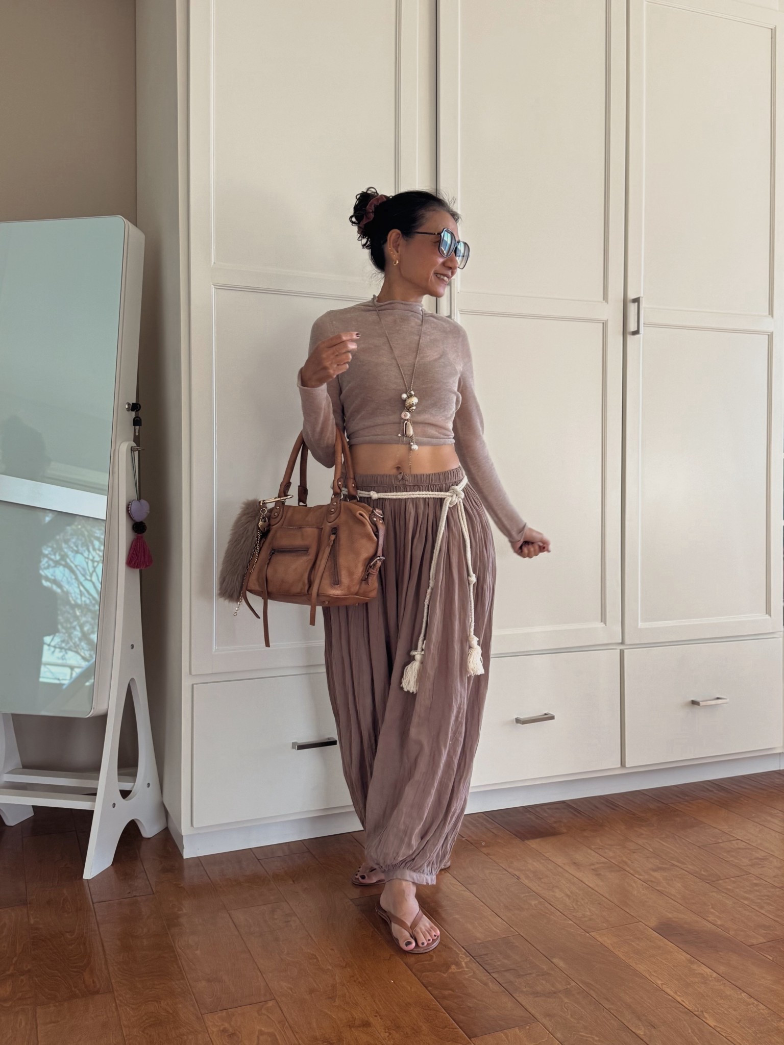 I’m 5’2” 98 lbs
My usual size:
Clothing - XS , 00, 24
Shoes - 5 1/2 - 6


#LTKHoliday #LTKPetite #LTKGiftGuide