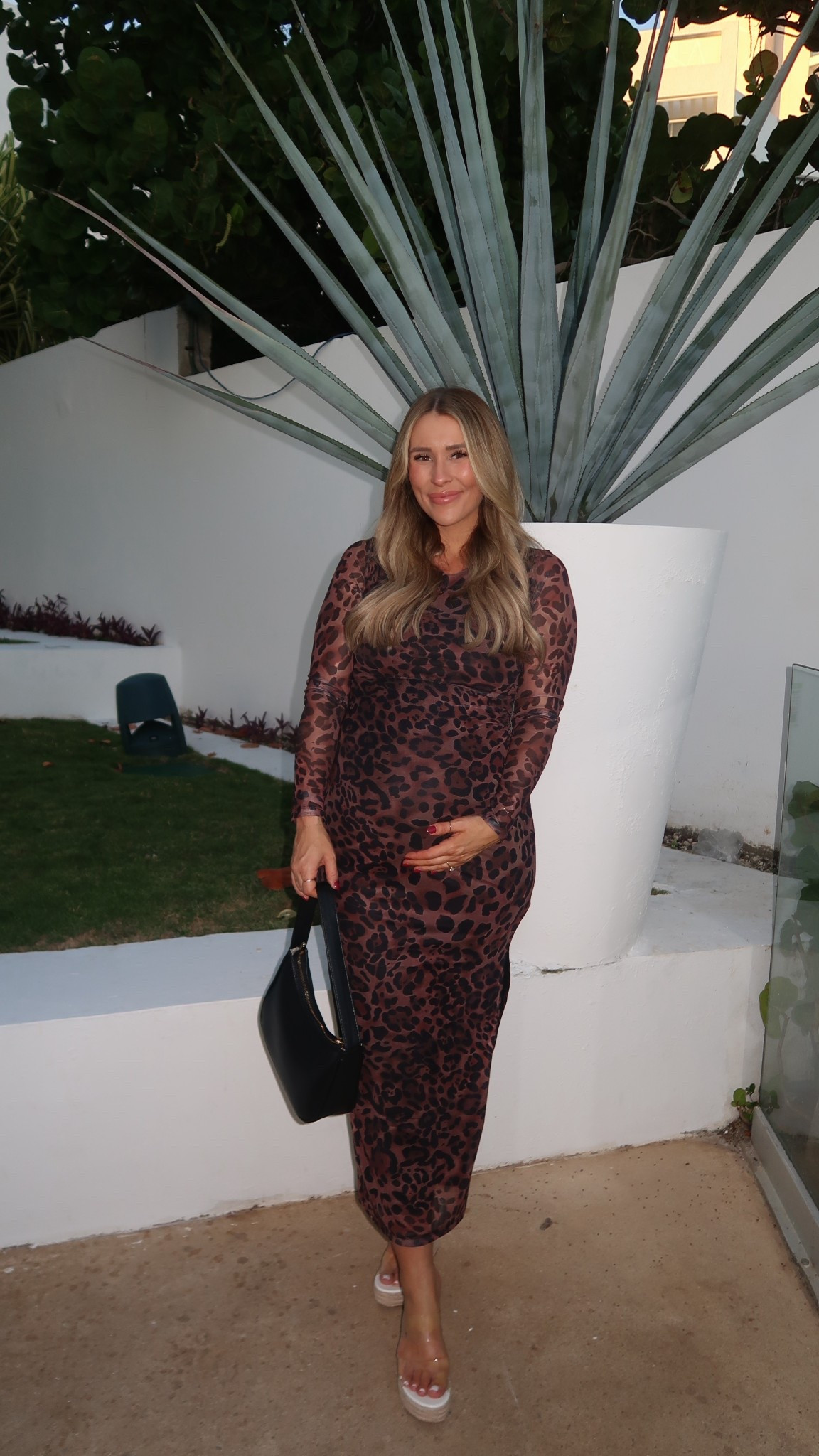 Wearing a medium in the dress! 

#LTKTravel #LTKBump