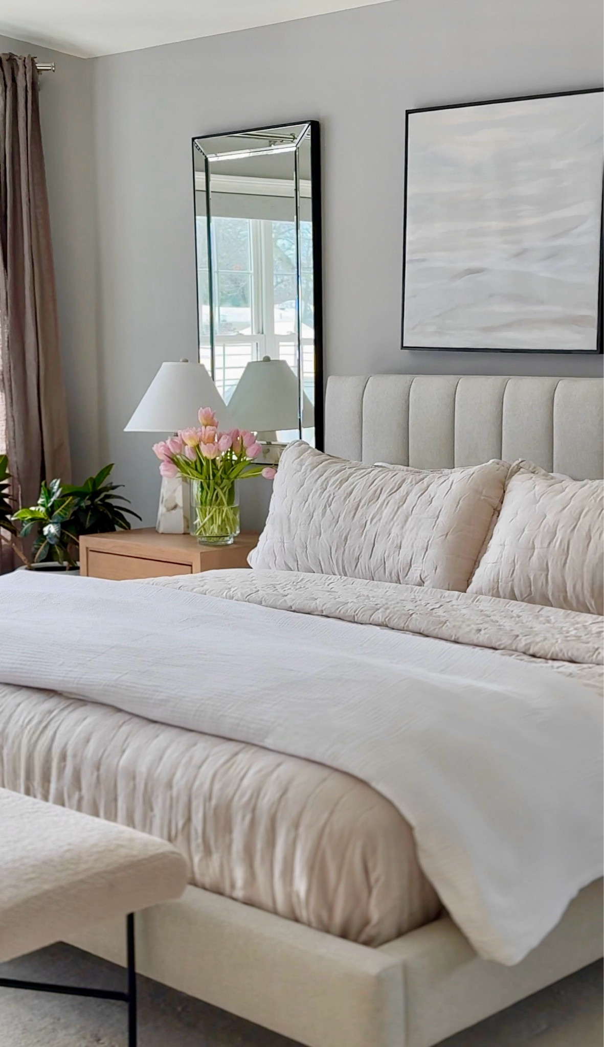 Layered Luxury Bedding-If I could splurge on one thing in a bedroom, it’d be bedding. It changes everything.

luxury bedding, neutral bedding, layered bedding, bedroom inspiration, cozy bedroom

#bedding #masterbedroom

#LTKHome #LTKSaleAlert #LTKSeasonal